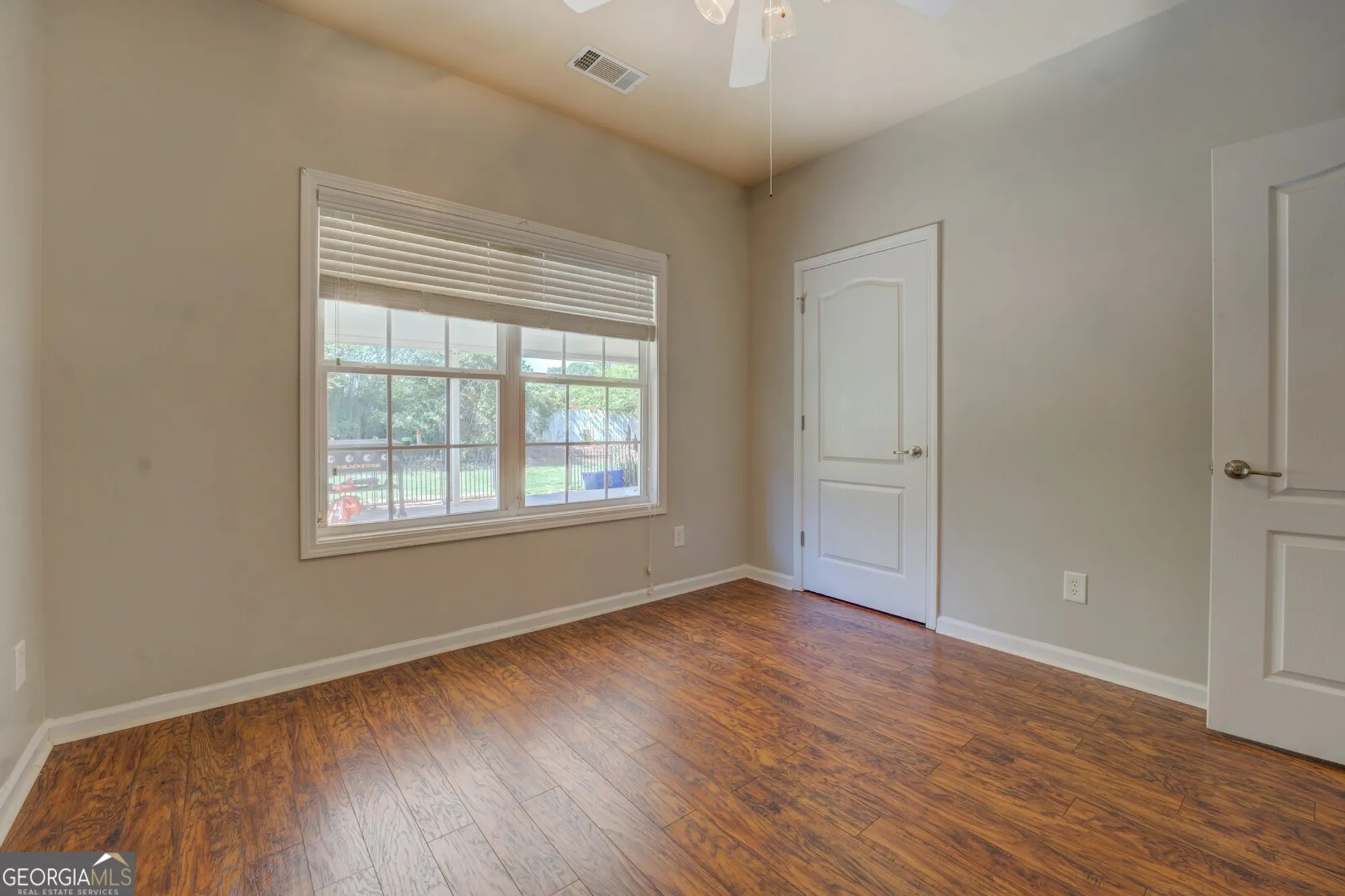 Property Slideshow image 32 of 44 | 413 crossroads dr, Social Circle, GA, 30025