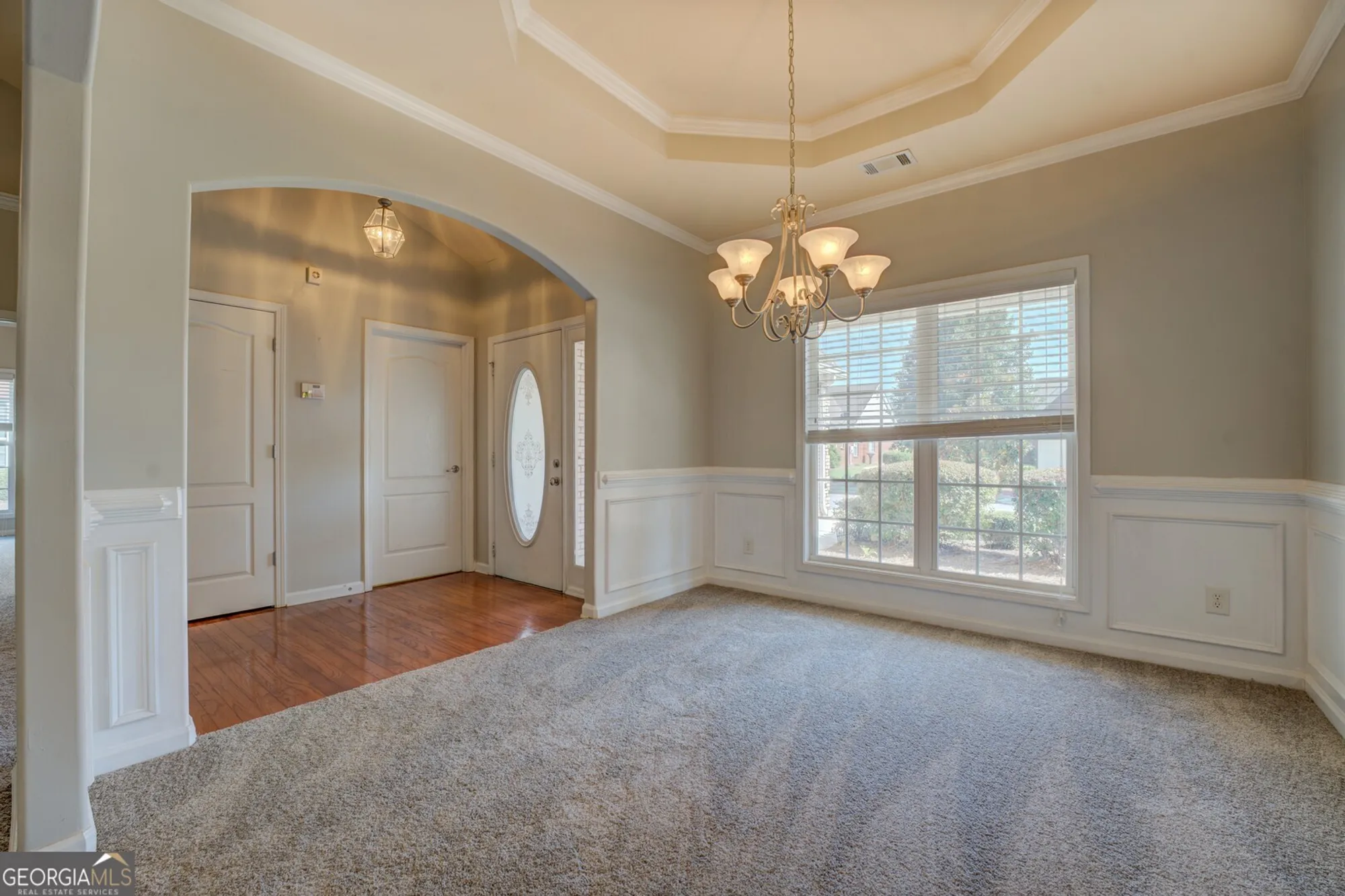 Property Slideshow image 9 of 44 | 413 crossroads dr, Social Circle, GA, 30025