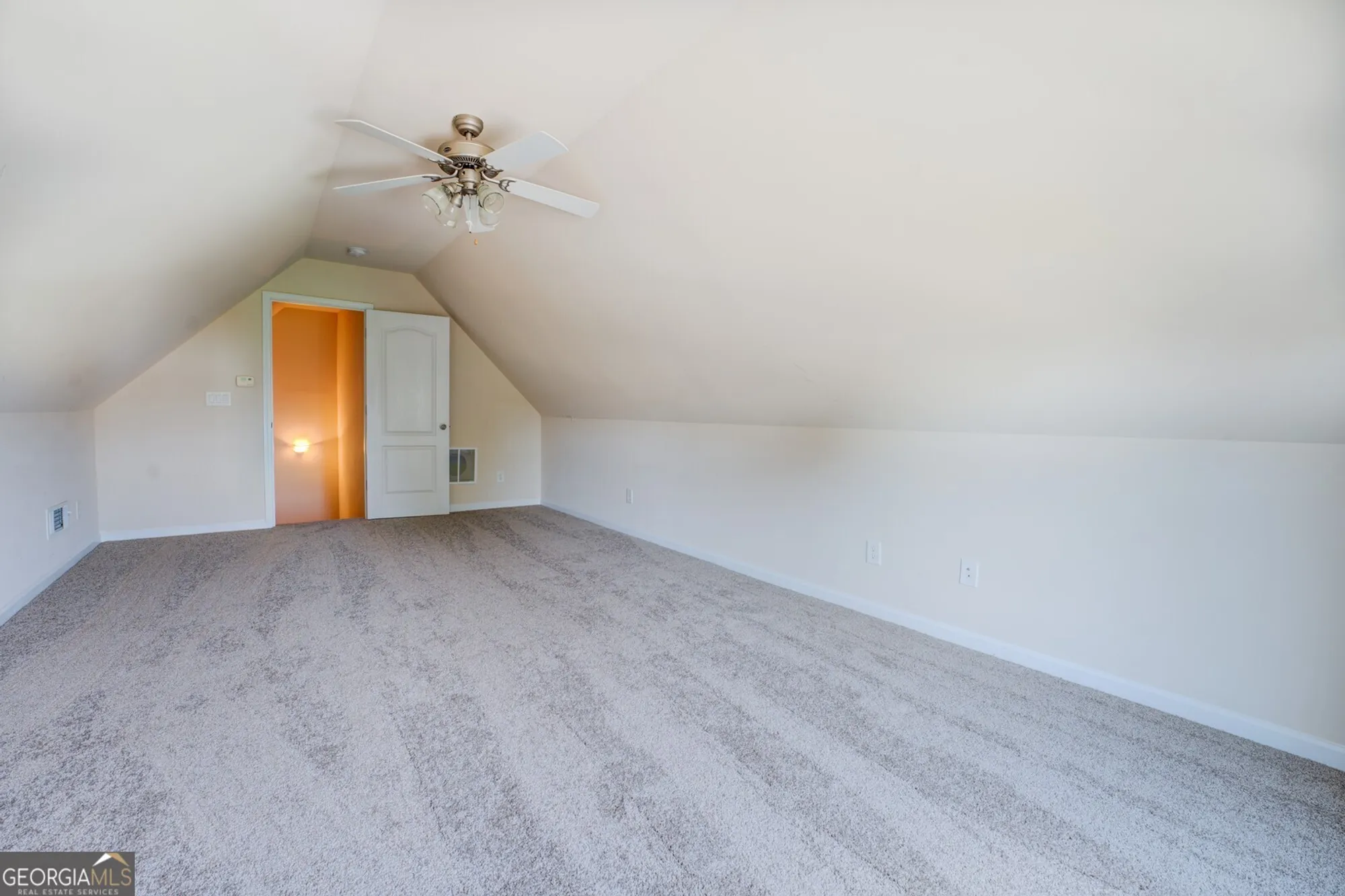 Property Slideshow image 38 of 44 | 413 crossroads dr, Social Circle, GA, 30025