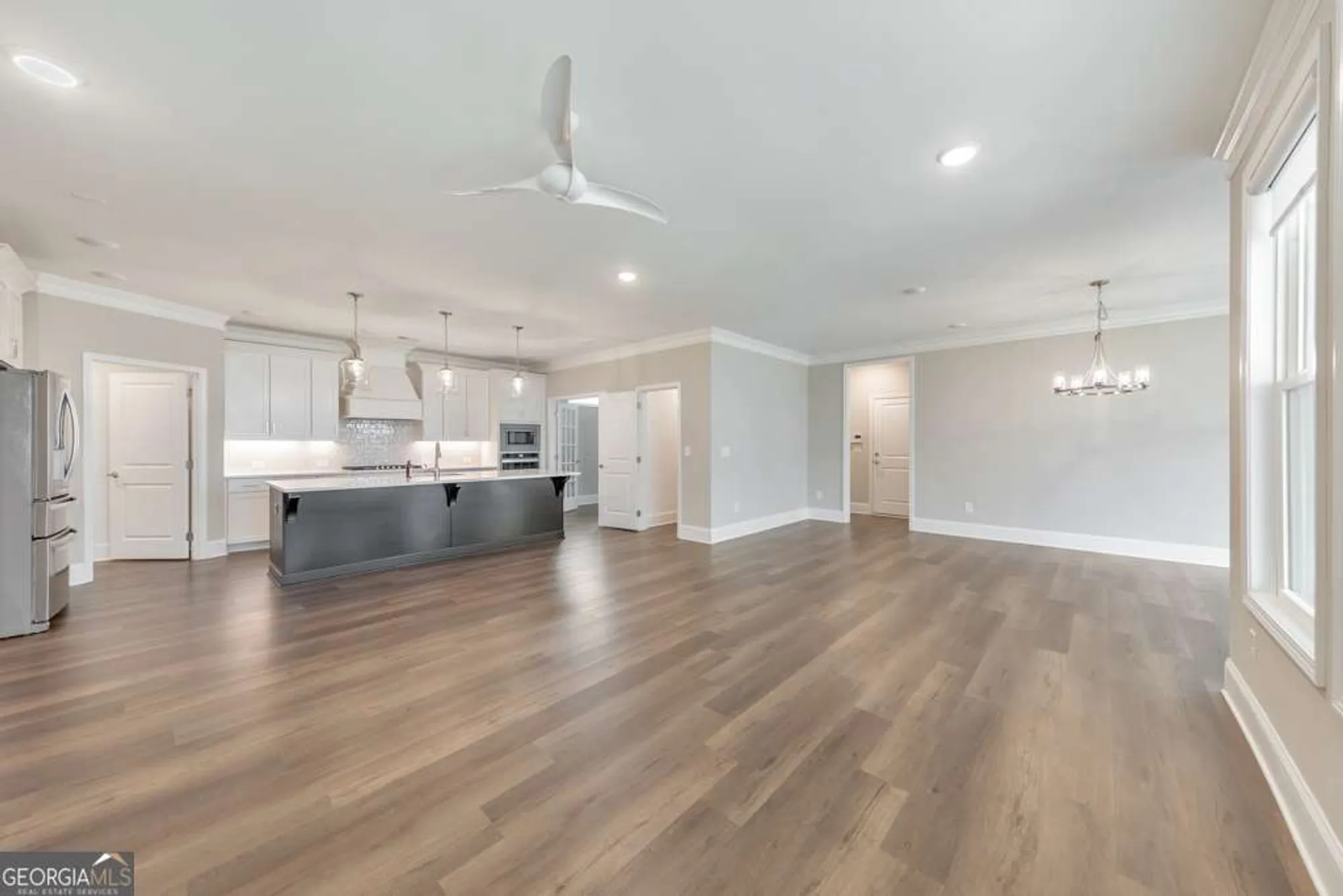 Property Slideshow image 14 of 59 | 124 redford ln, Canton, GA, 30115