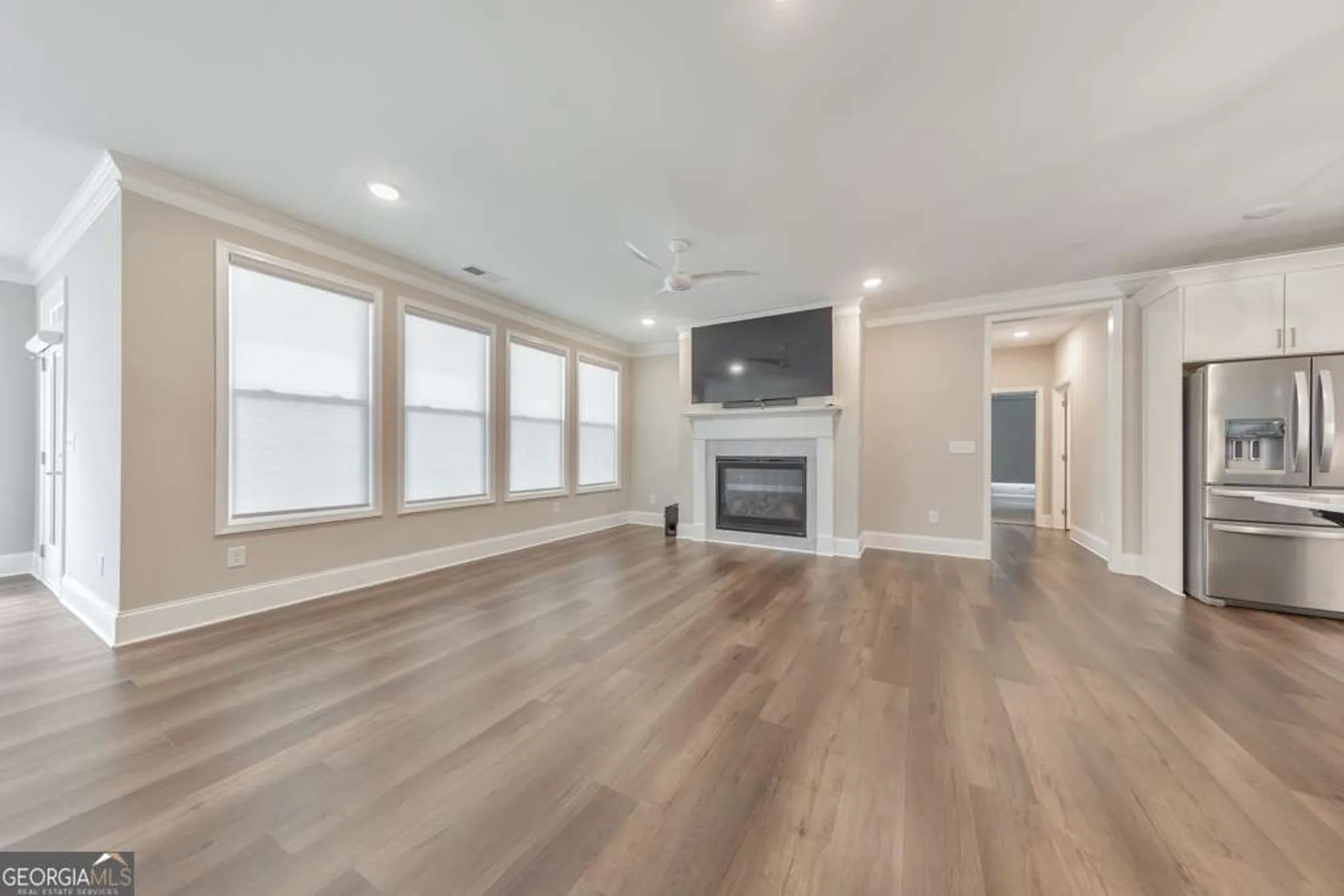 Property Slideshow image 10 of 59 | 124 redford ln, Canton, GA, 30115