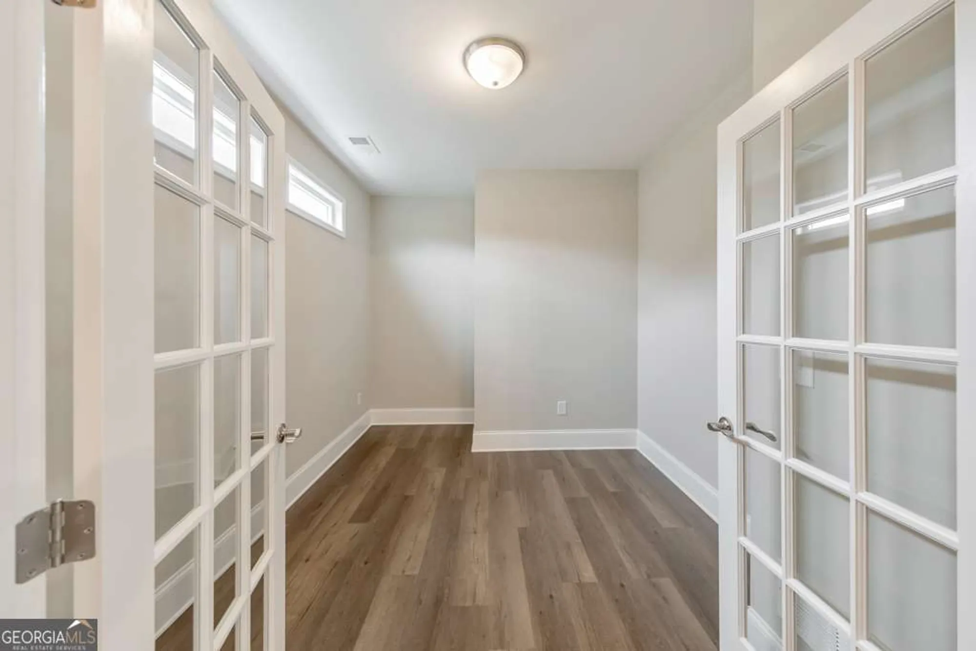 Property Slideshow image 23 of 59 | 124 redford ln, Canton, GA, 30115