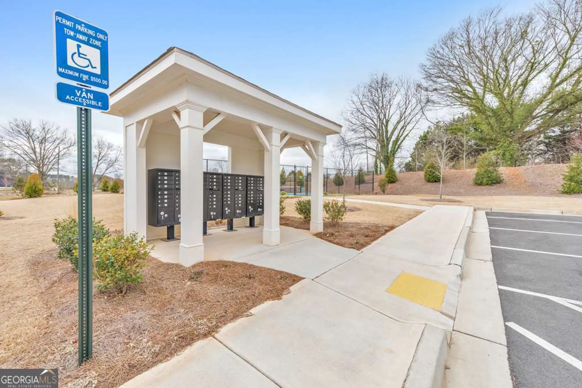 Property Slideshow image 53 of 59 | 124 redford ln, Canton, GA, 30115