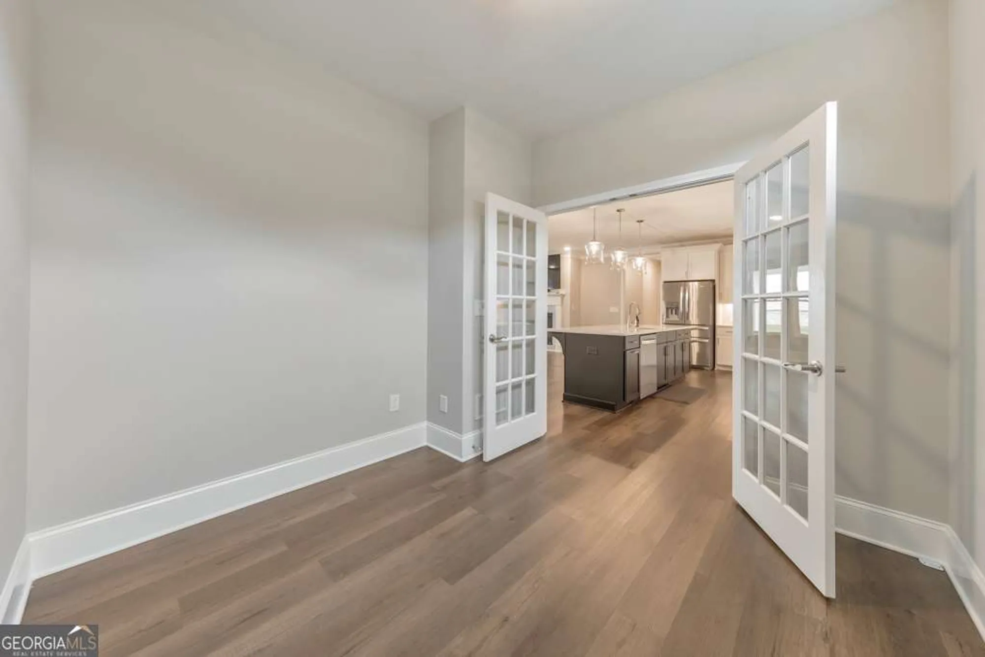 Property Slideshow image 26 of 59 | 124 redford ln, Canton, GA, 30115