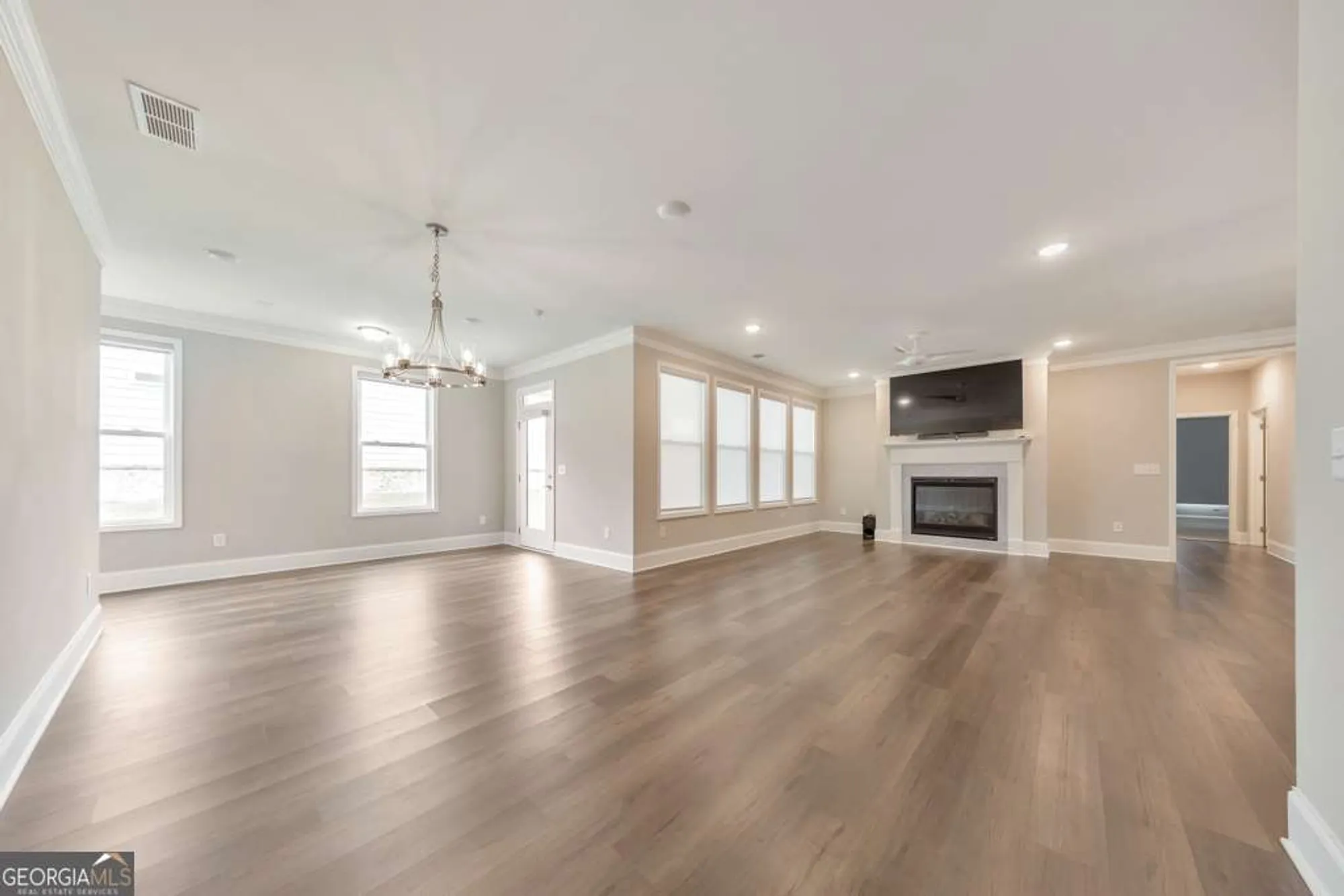 Property Slideshow image 9 of 59 | 124 redford ln, Canton, GA, 30115