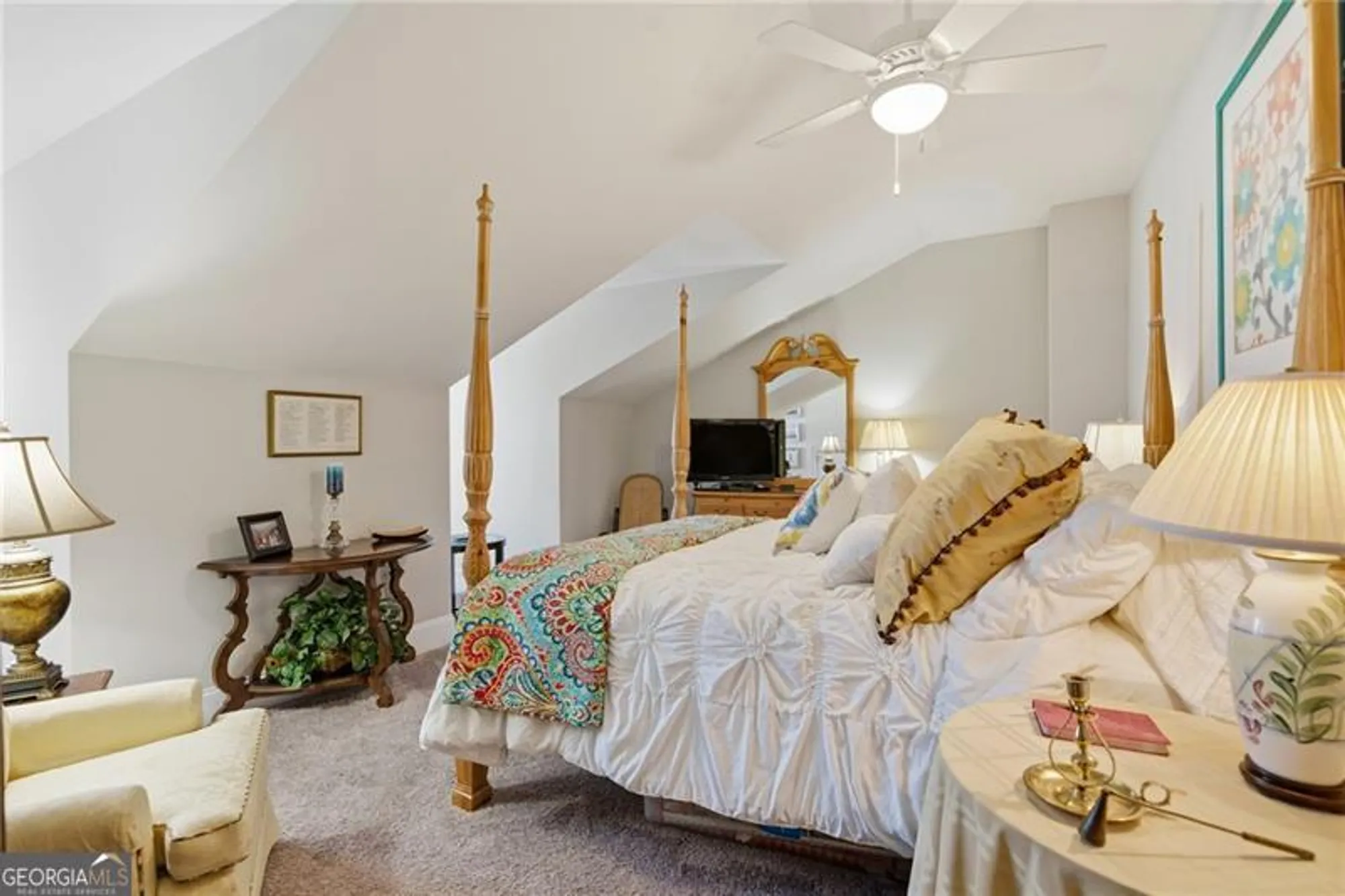 Property Slideshow image 33 of 42 | 5745 overlook station dr, Suwanee, GA, 30024