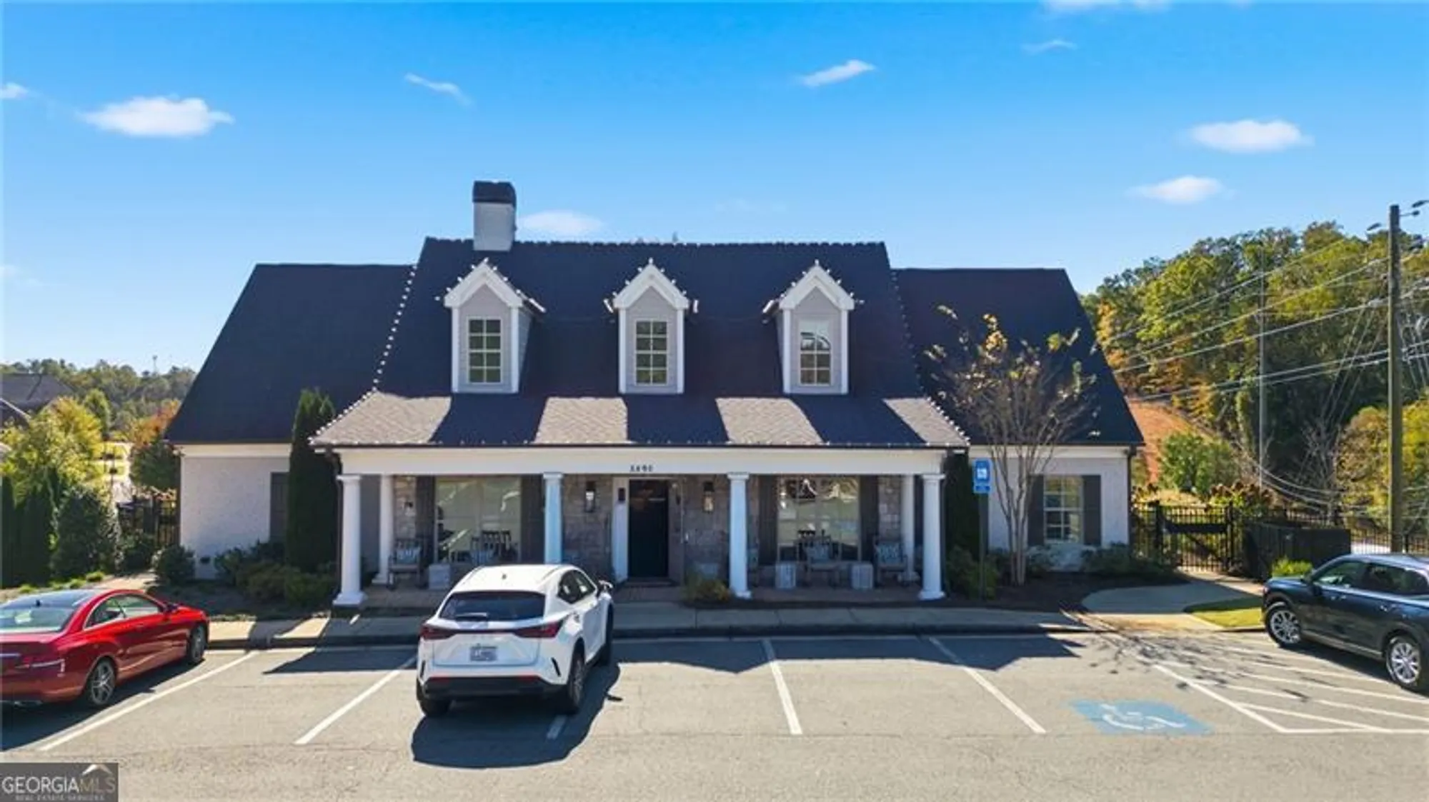 Property Slideshow image 37 of 42 | 5745 overlook station dr, Suwanee, GA, 30024