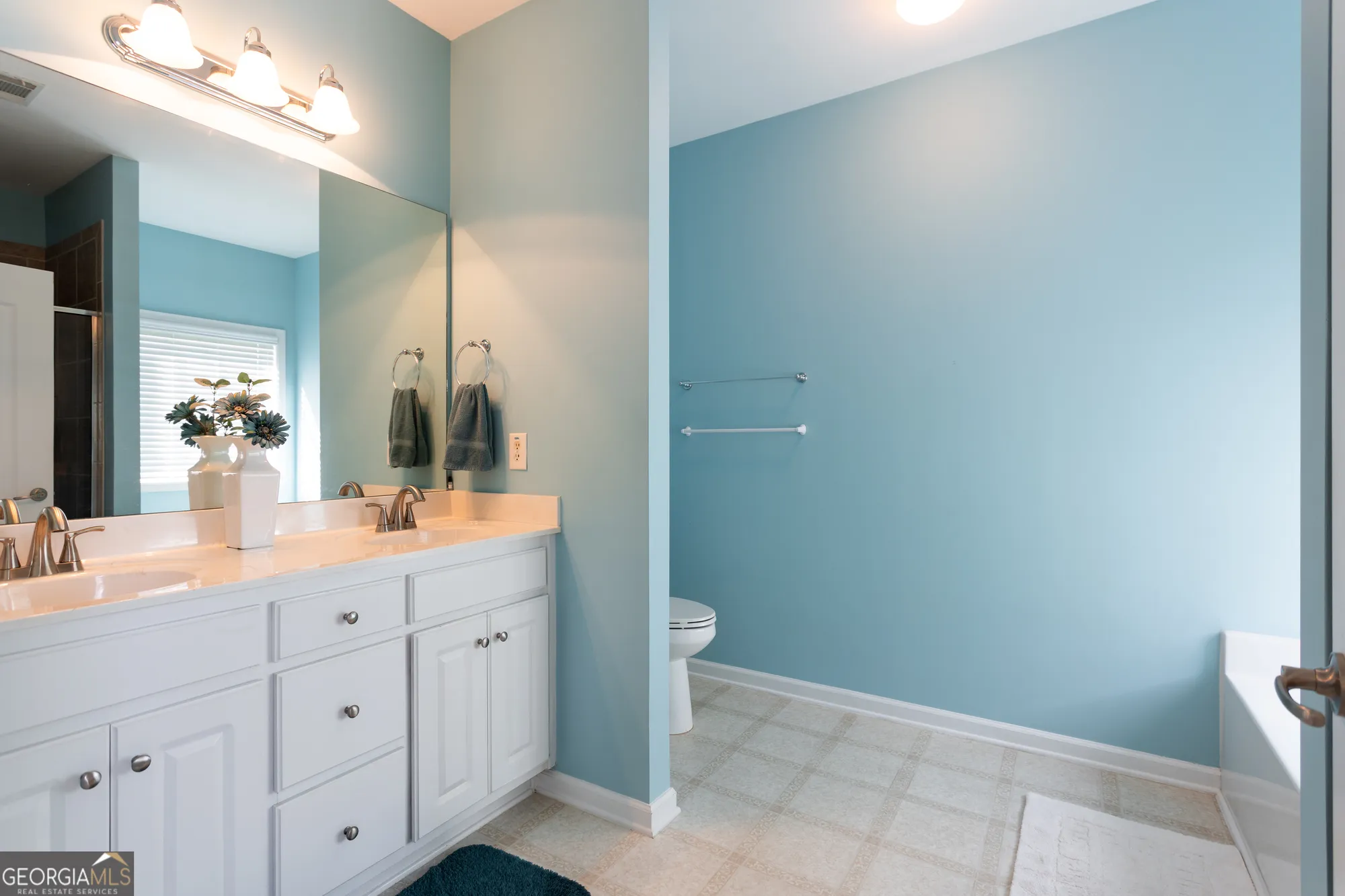 Property Slideshow image 30 of 31 | 381 crossroads dr, Social Circle, GA, 30025