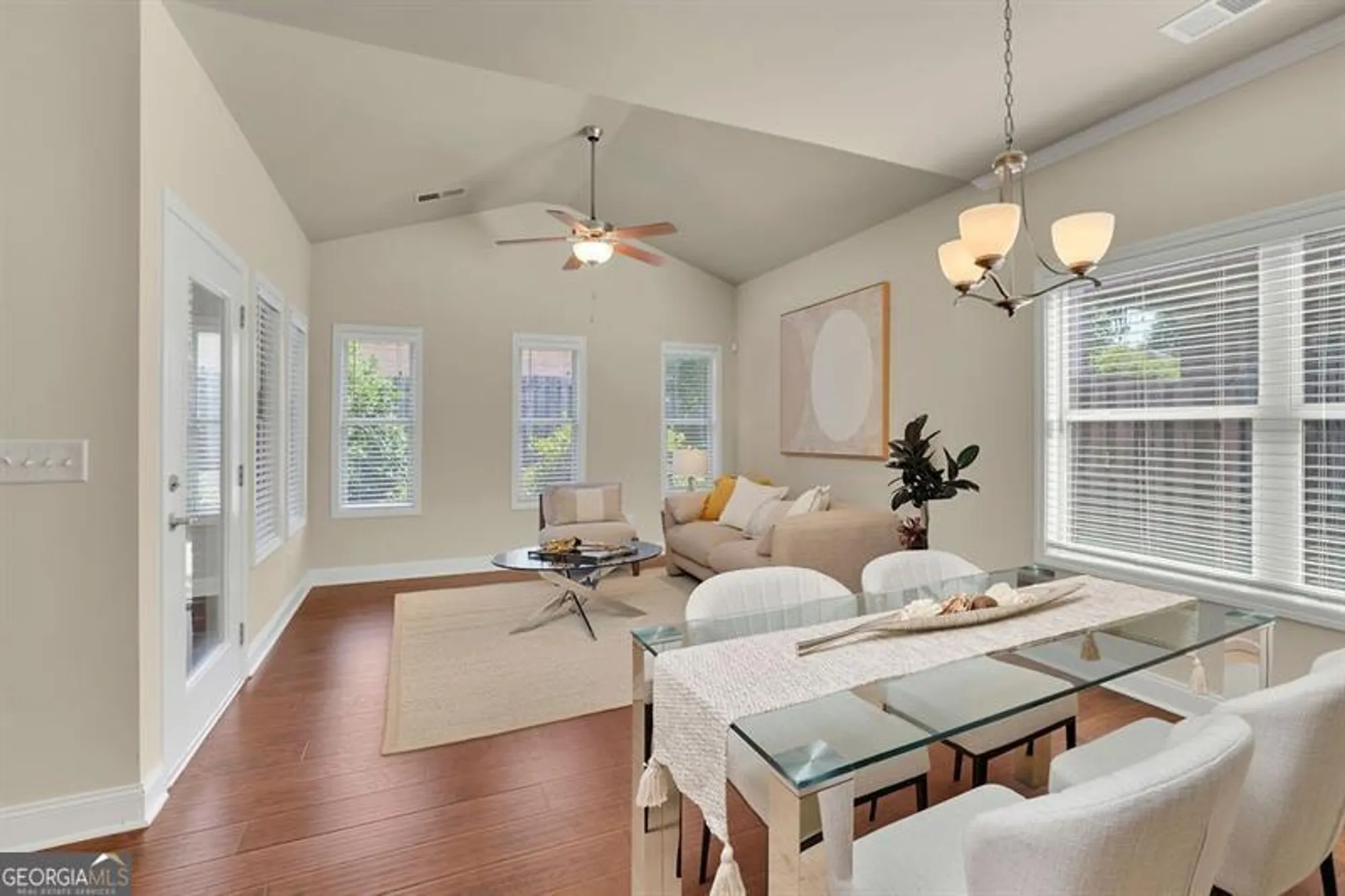 Property Slideshow image 4 of 38 | 1550 rolling view dr, Cumming, GA, 30040