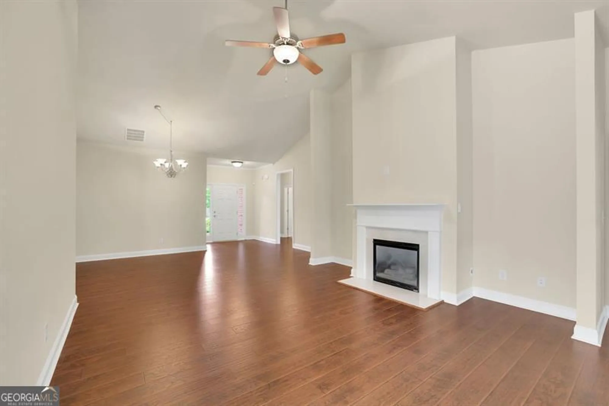 Property Slideshow image 8 of 38 | 1550 rolling view dr, Cumming, GA, 30040