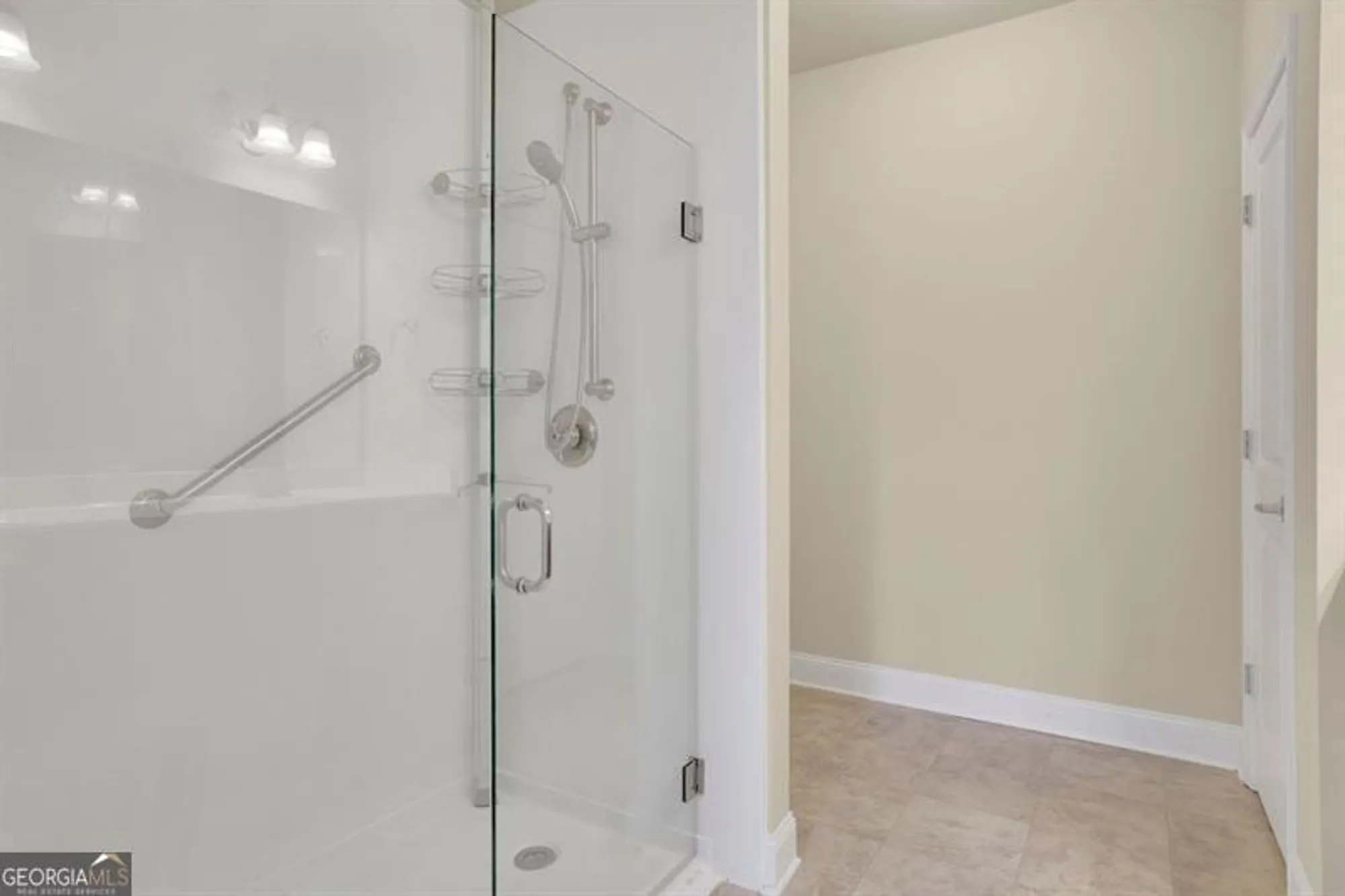 Property Slideshow image 21 of 38 | 1550 rolling view dr, Cumming, GA, 30040