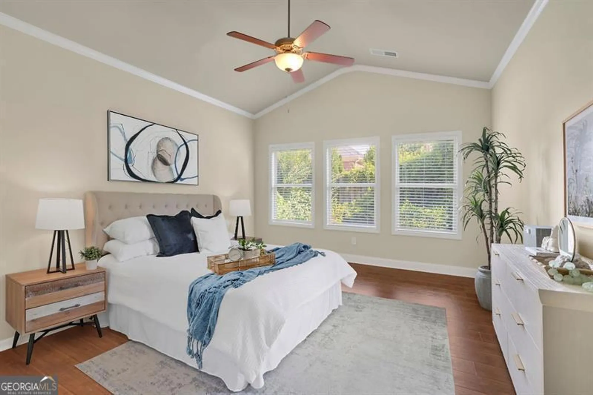 Property Slideshow image 6 of 38 | 1550 rolling view dr, Cumming, GA, 30040