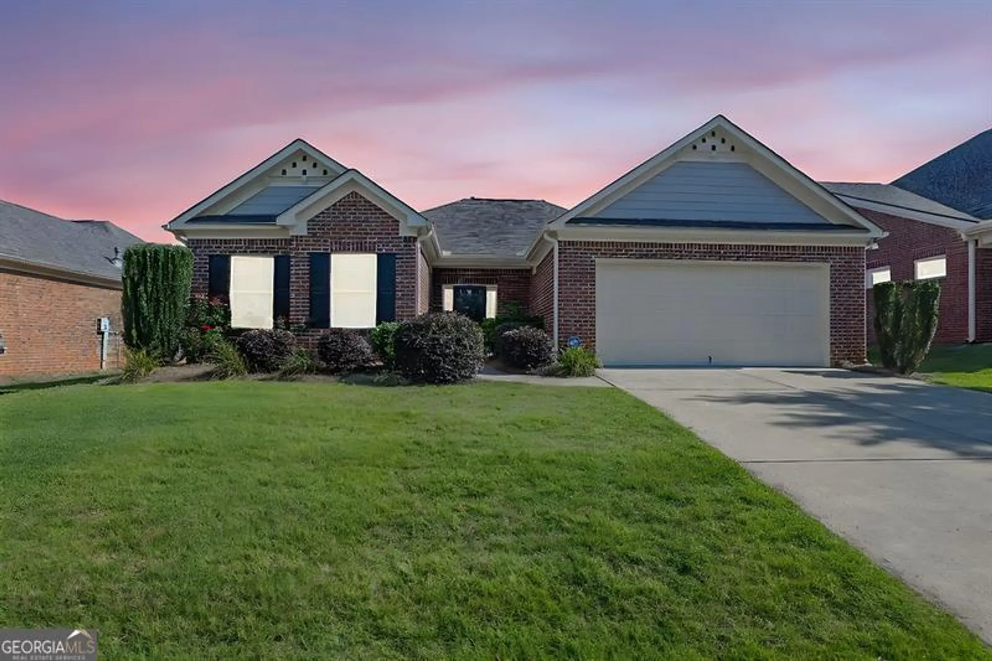 Property Slideshow image 1 of 38 | 1550 rolling view dr, Cumming, GA, 30040