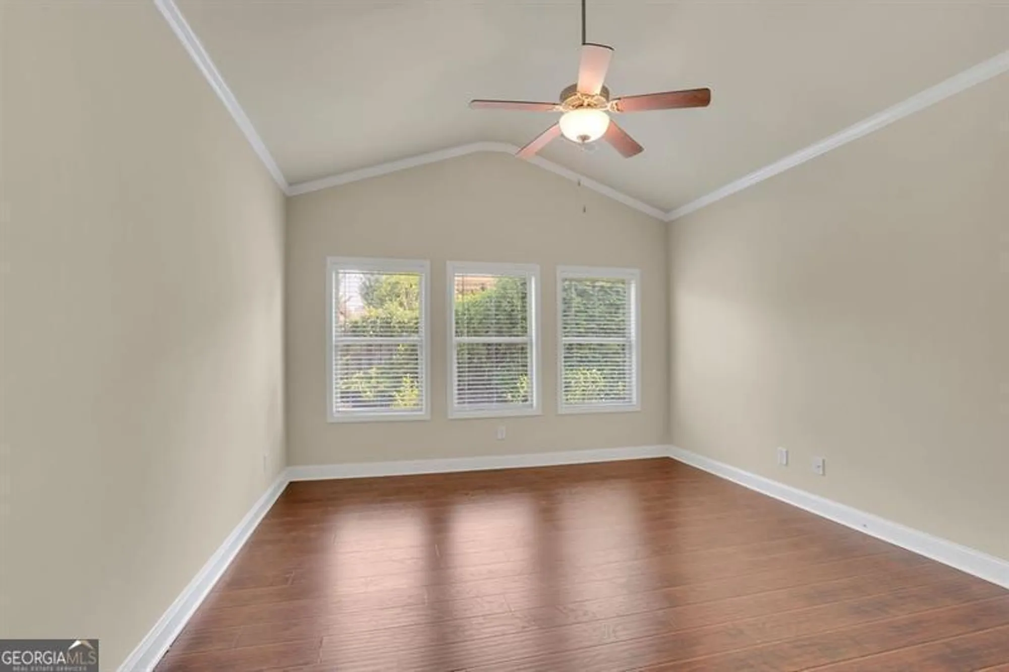 Property Slideshow image 24 of 38 | 1550 rolling view dr, Cumming, GA, 30040