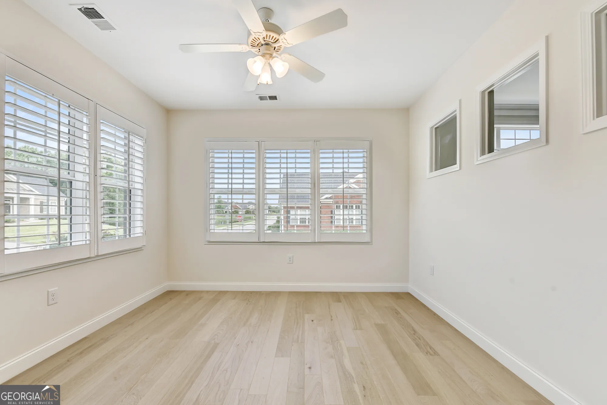 Property Slideshow image 21 of 62 | 3411 lindenridge dr, Buford, GA, 30519