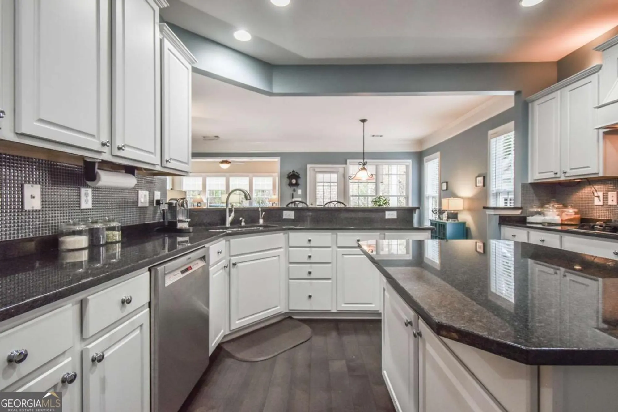 Property Slideshow image 18 of 51 | 6146 brookside ln, Hoschton, GA, 30548