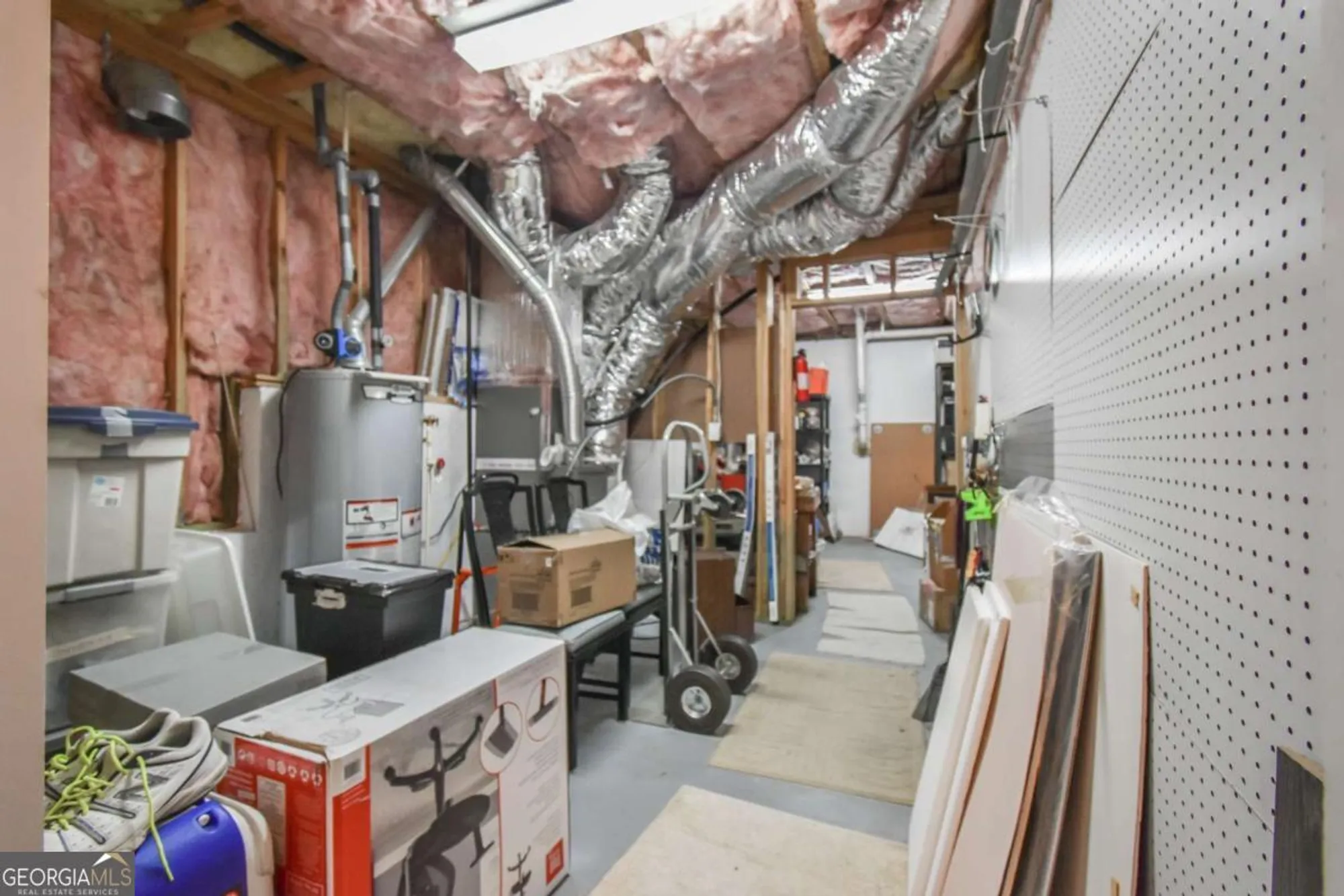 Property Slideshow image 42 of 51 | 6146 brookside ln, Hoschton, GA, 30548