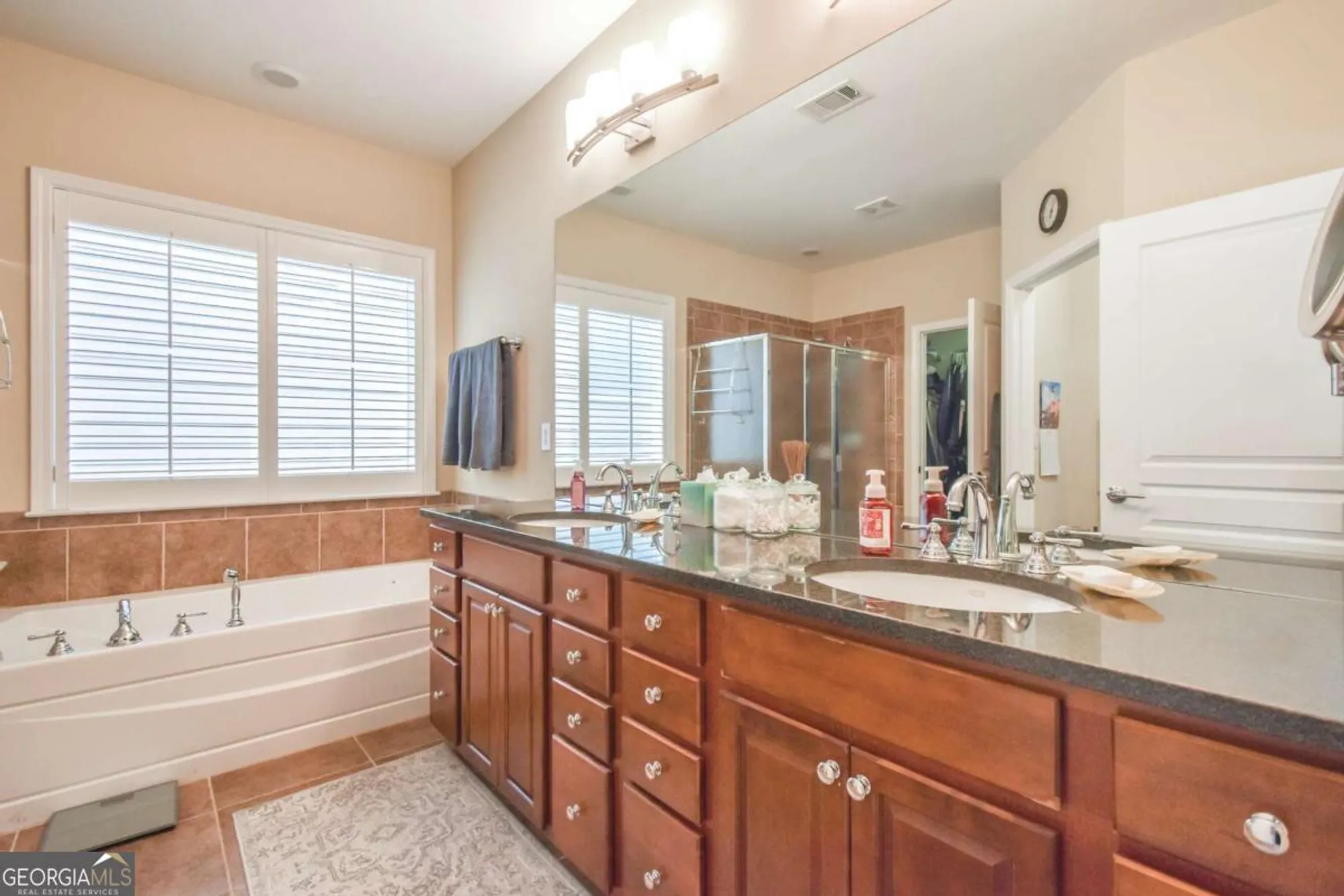 Property Slideshow image 28 of 51 | 6146 brookside ln, Hoschton, GA, 30548