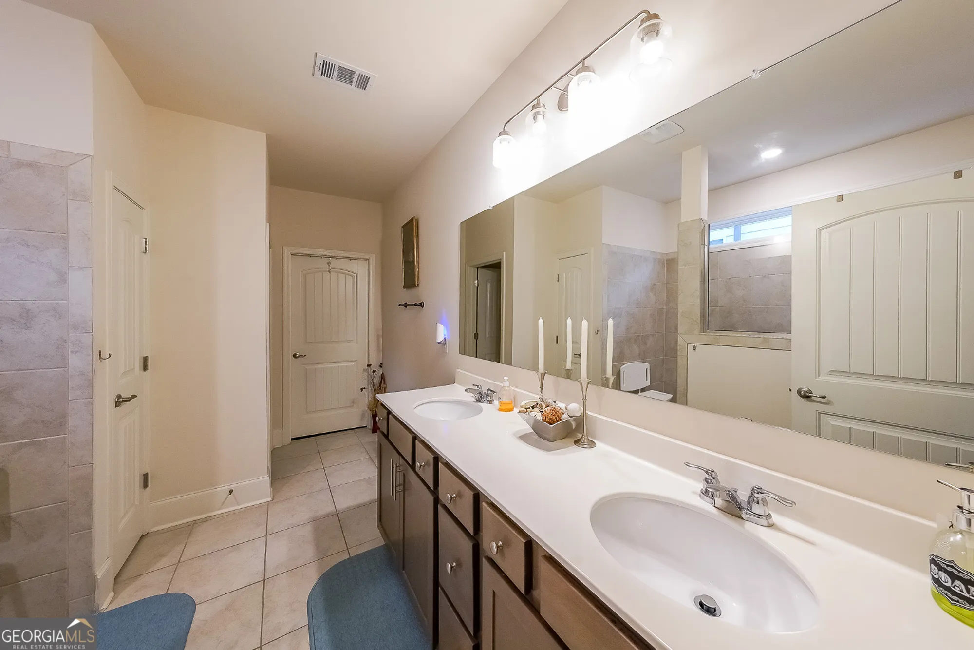 Property Slideshow image 17 of 26 | 136 four seasons blvd, Dallas, GA, 30132