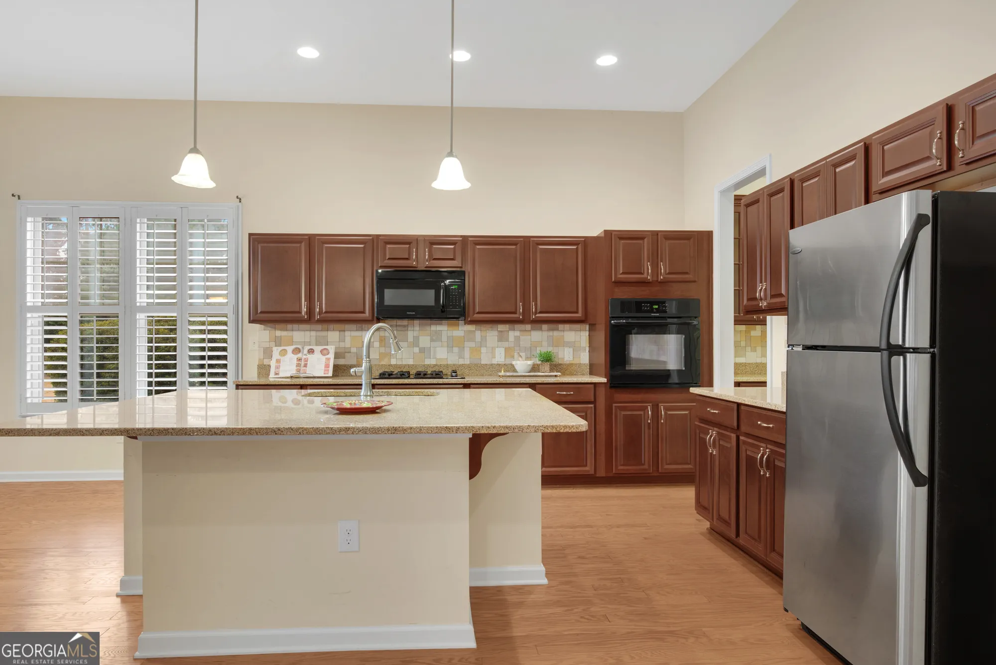 Property Slideshow image 18 of 59 | 209 big cedar run, Canton, GA, 30114