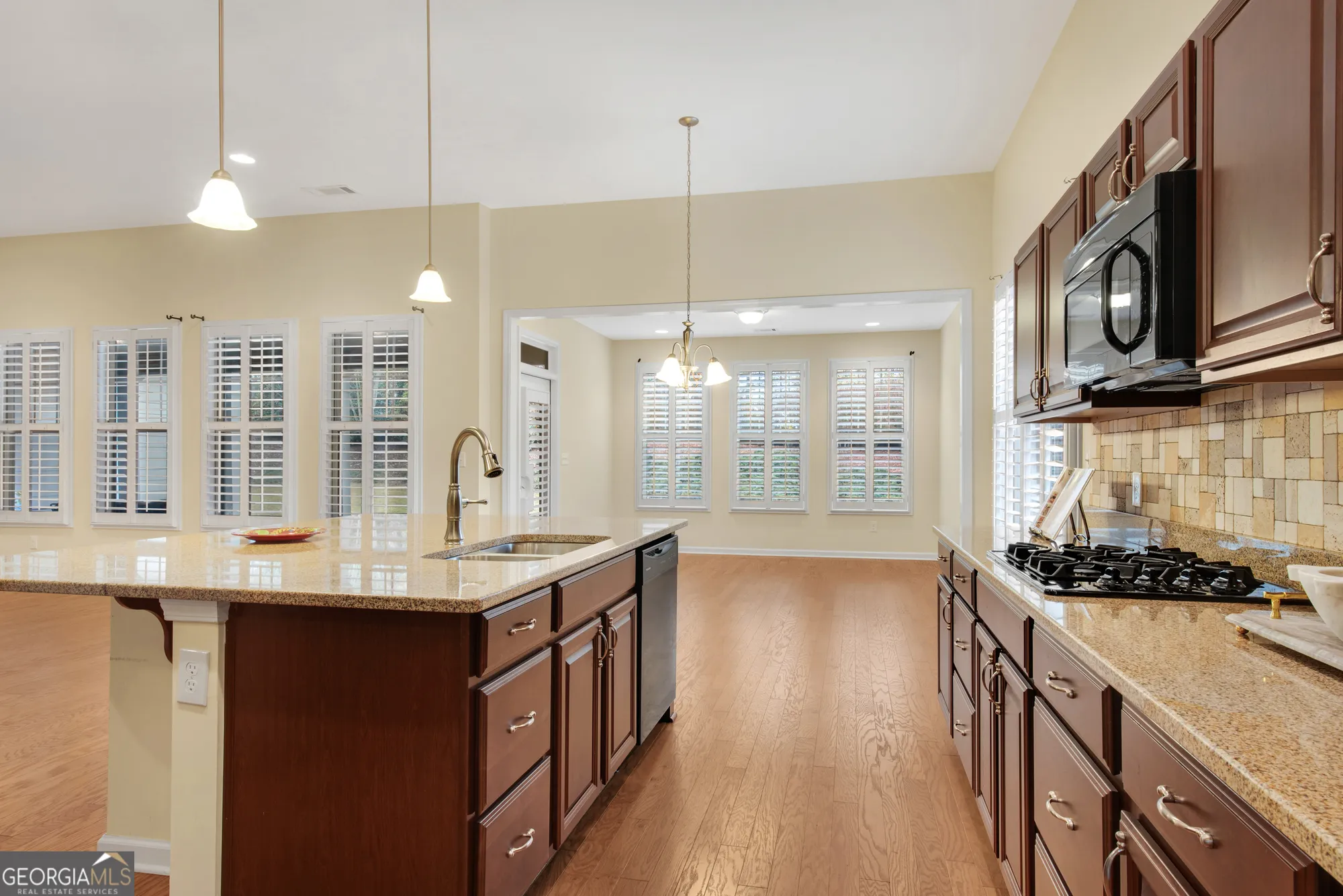 Property Slideshow image 21 of 59 | 209 big cedar run, Canton, GA, 30114
