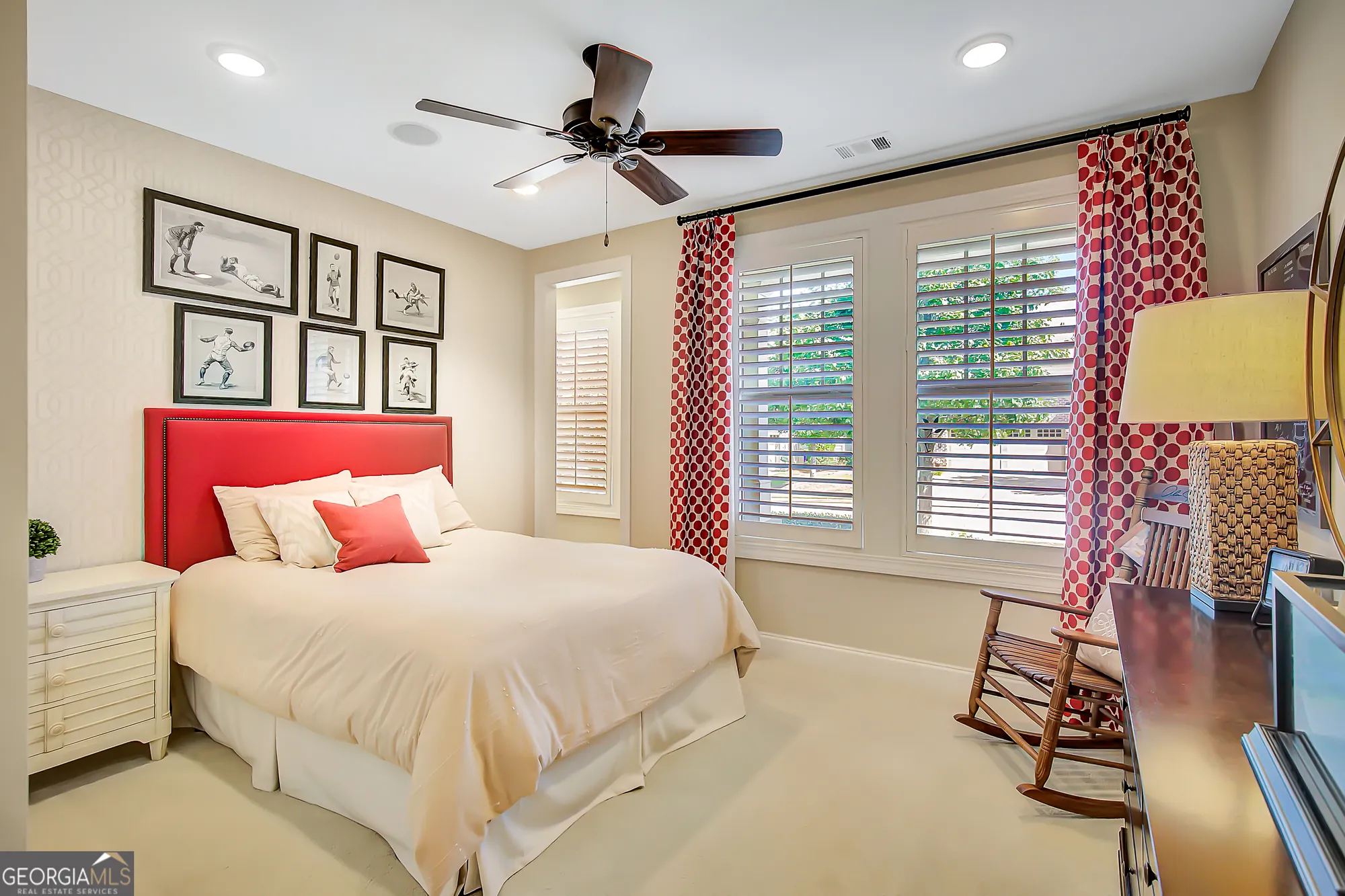 Property Slideshow image 11 of 106 | 125 red maple dr, Peachtree City, GA, 30269