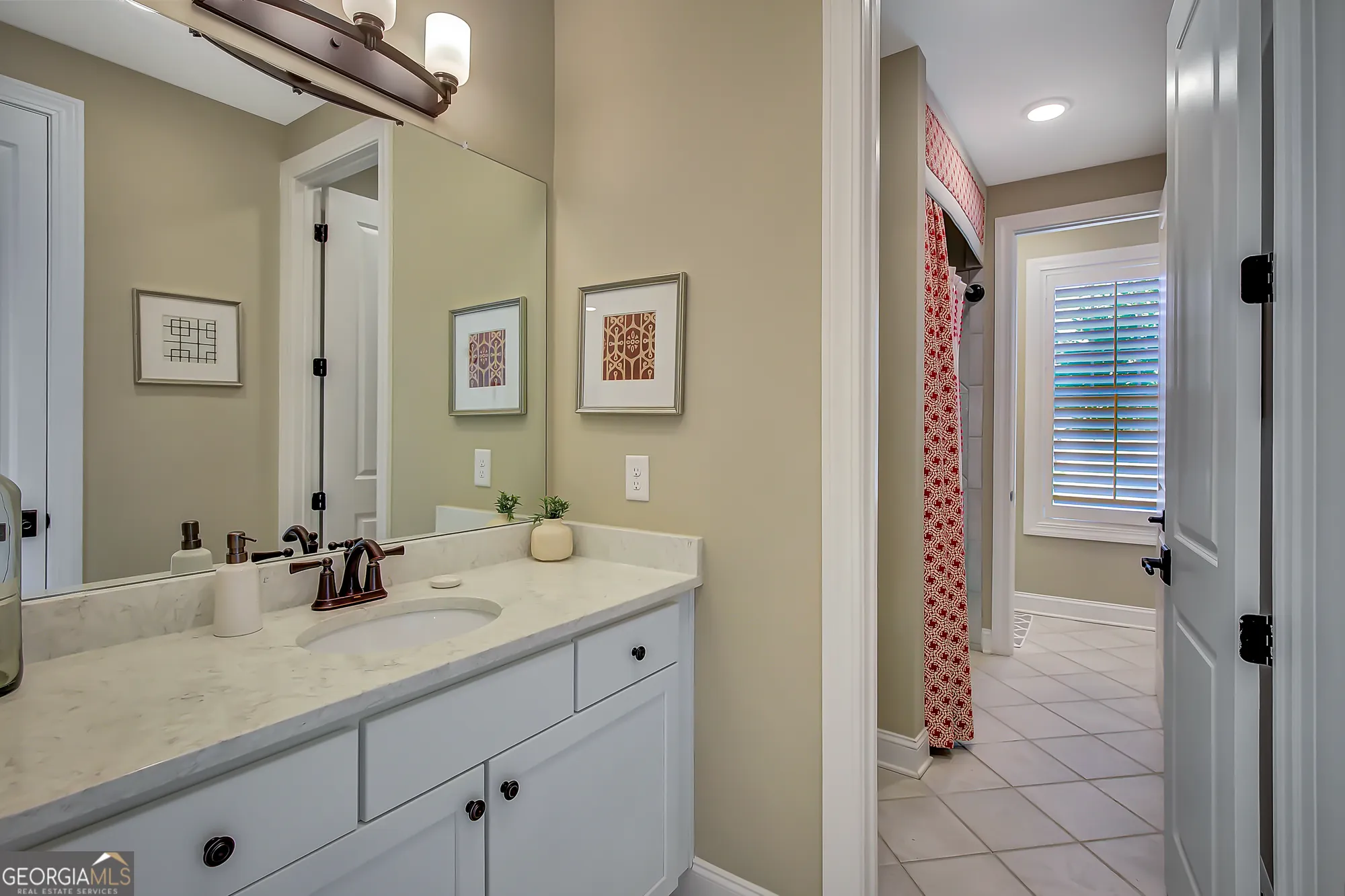 Property Slideshow image 15 of 106 | 125 red maple dr, Peachtree City, GA, 30269