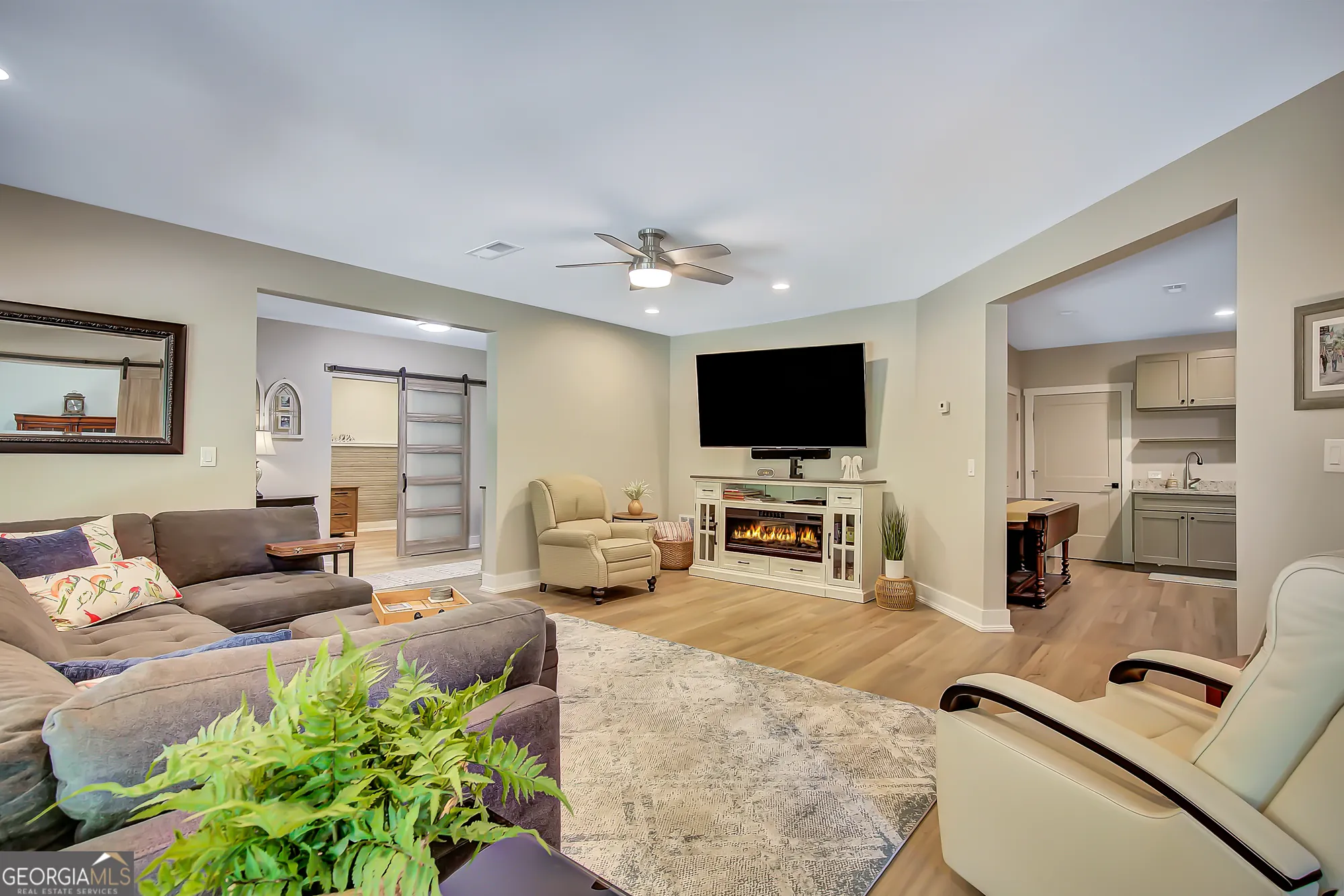 Property Slideshow image 75 of 106 | 125 red maple dr, Peachtree City, GA, 30269