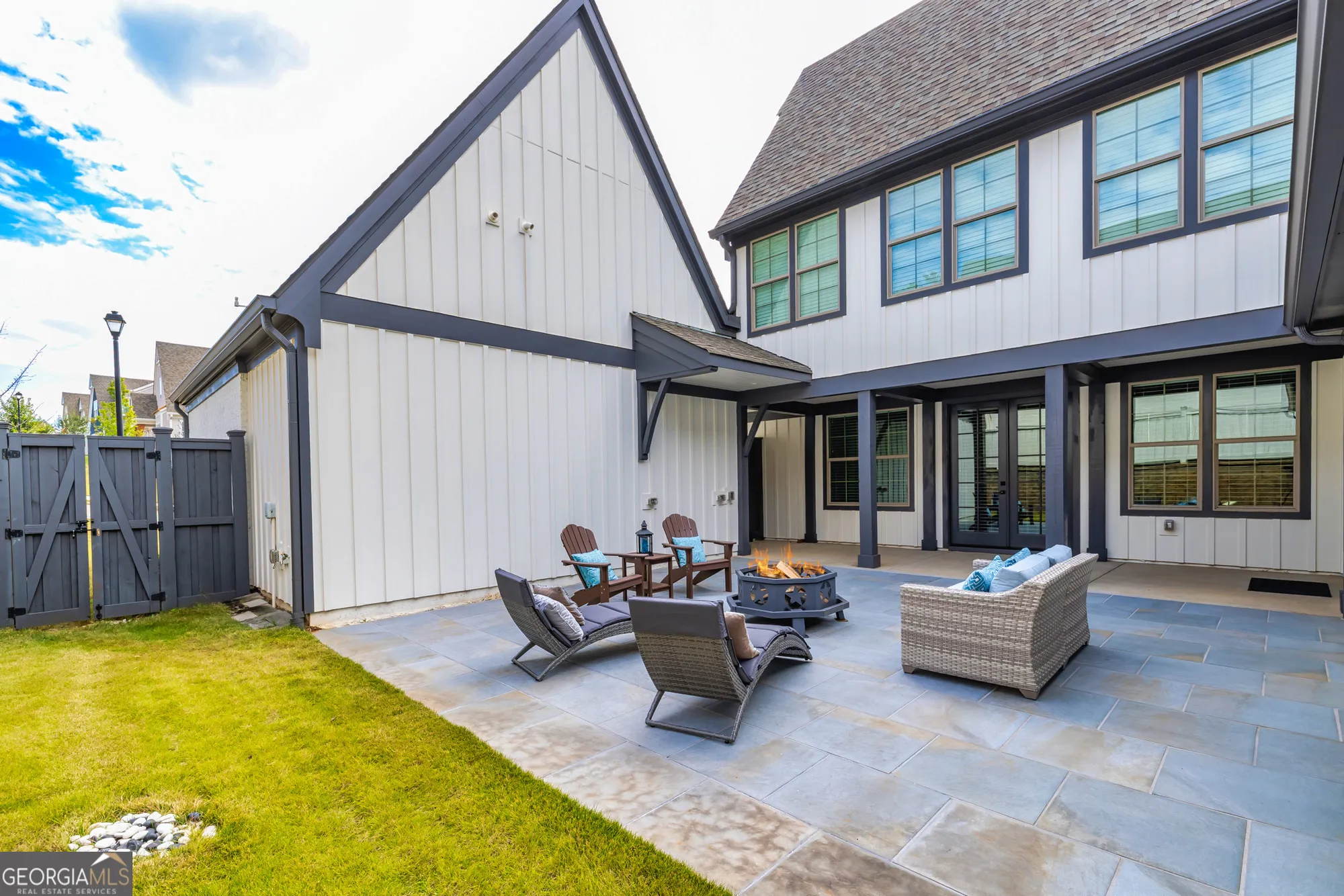 Property Slideshow image 37 of 39 | 75 arbor garden cir # 1, Newnan, GA, 30265