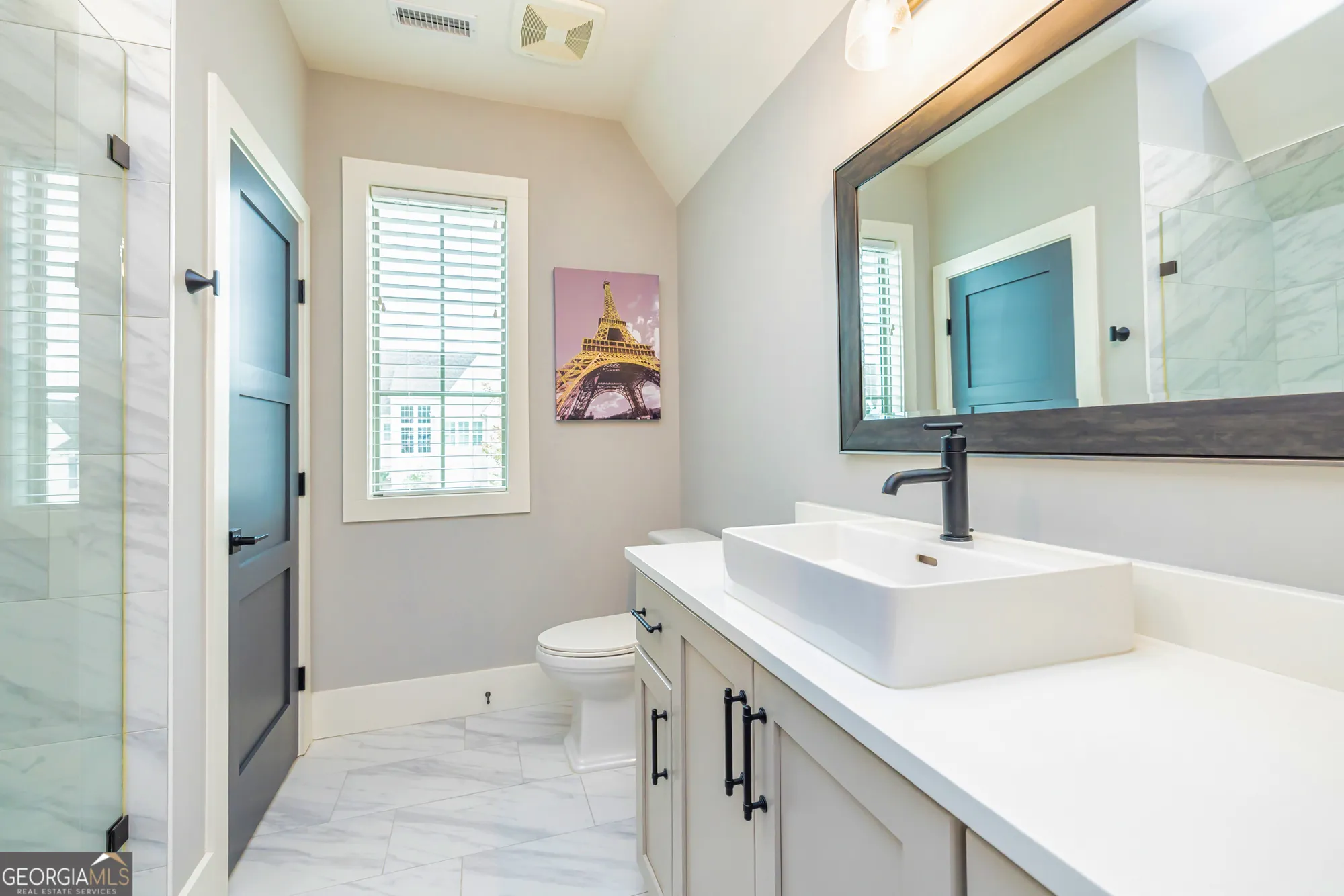 Property Slideshow image 31 of 39 | 75 arbor garden cir # 1, Newnan, GA, 30265