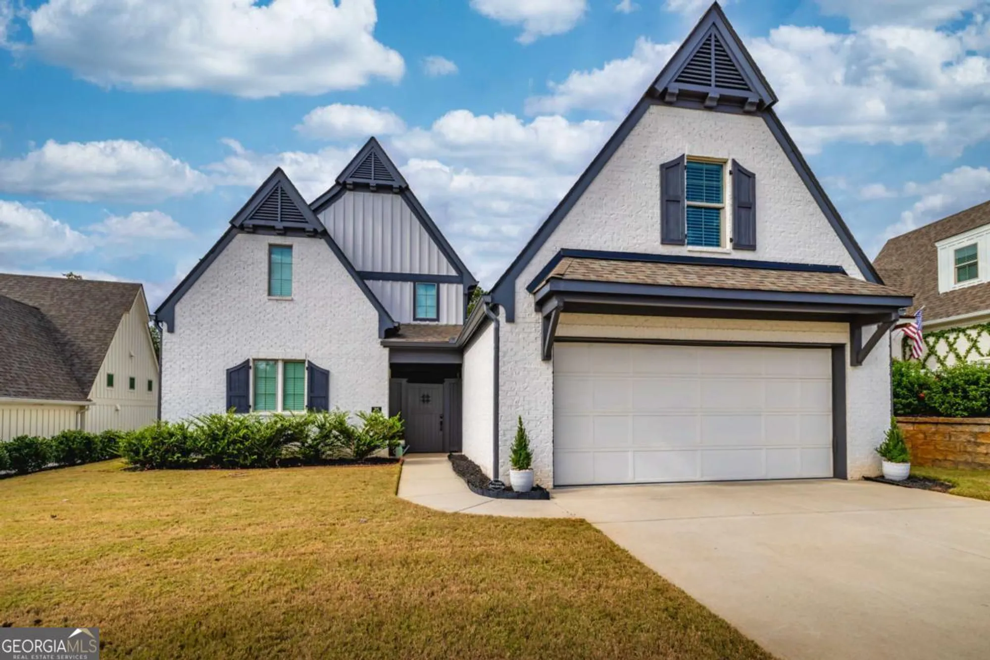 Property Slideshow image 4 of 39 | 75 arbor garden cir # 1, Newnan, GA, 30265