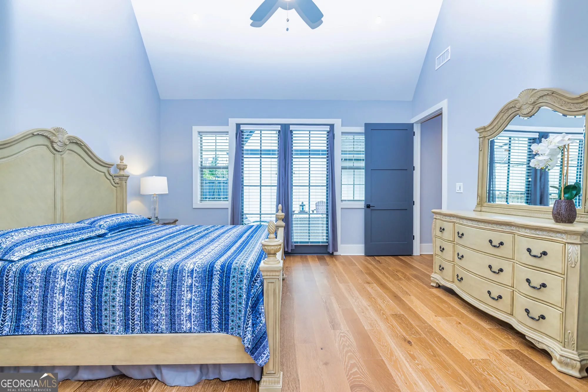 Property Slideshow image 21 of 39 | 75 arbor garden cir # 1, Newnan, GA, 30265