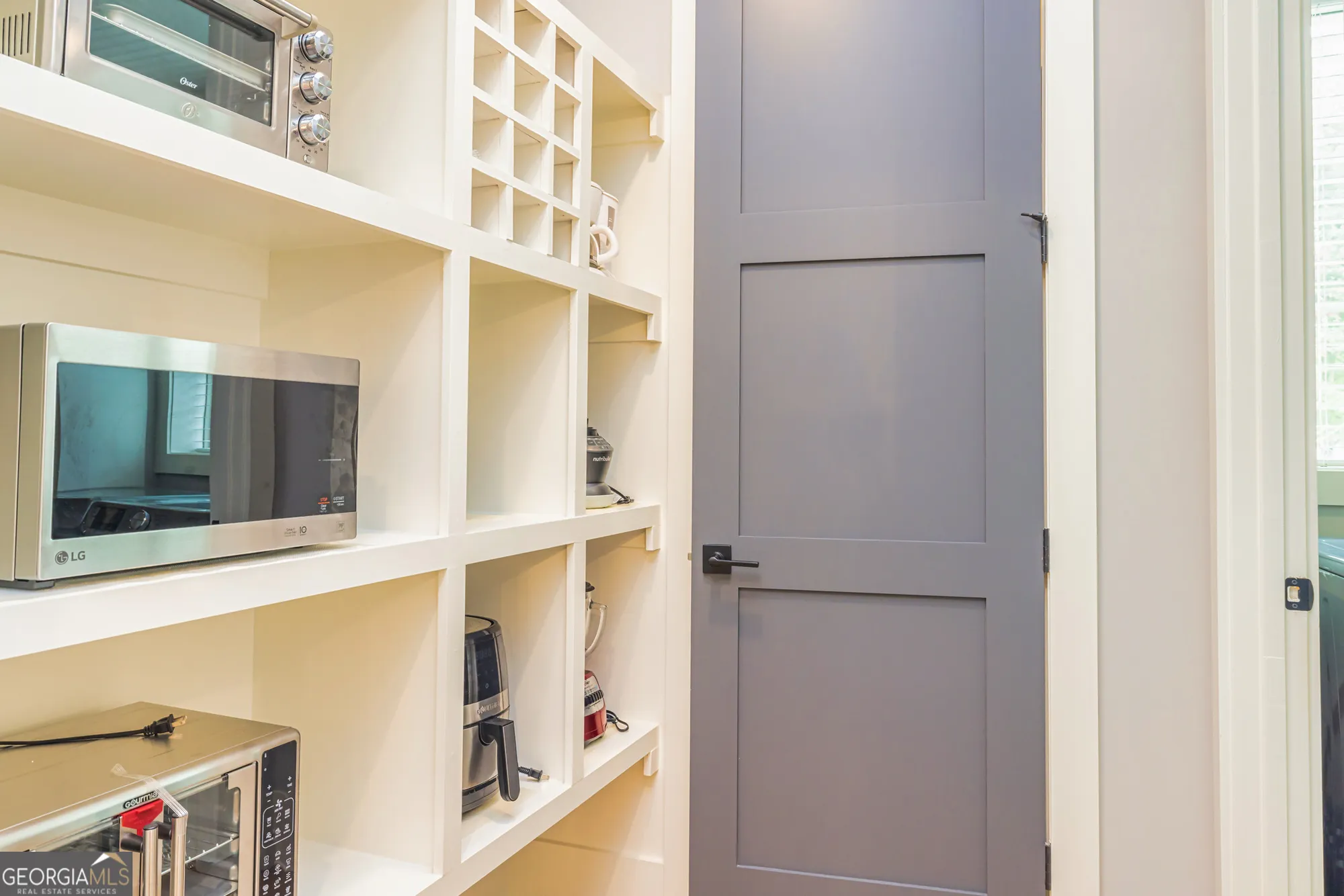 Property Slideshow image 17 of 39 | 75 arbor garden cir # 1, Newnan, GA, 30265