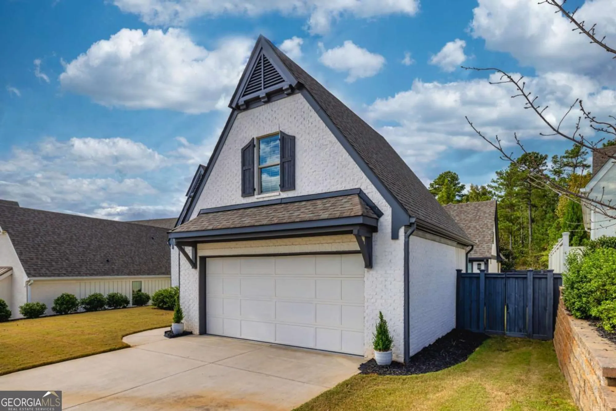 Property Slideshow image 5 of 39 | 75 arbor garden cir # 1, Newnan, GA, 30265