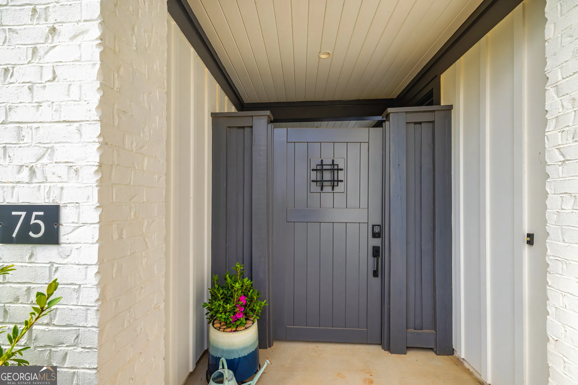 Property Slideshow image 34 of 39 | 75 arbor garden cir # 1, Newnan, GA, 30265