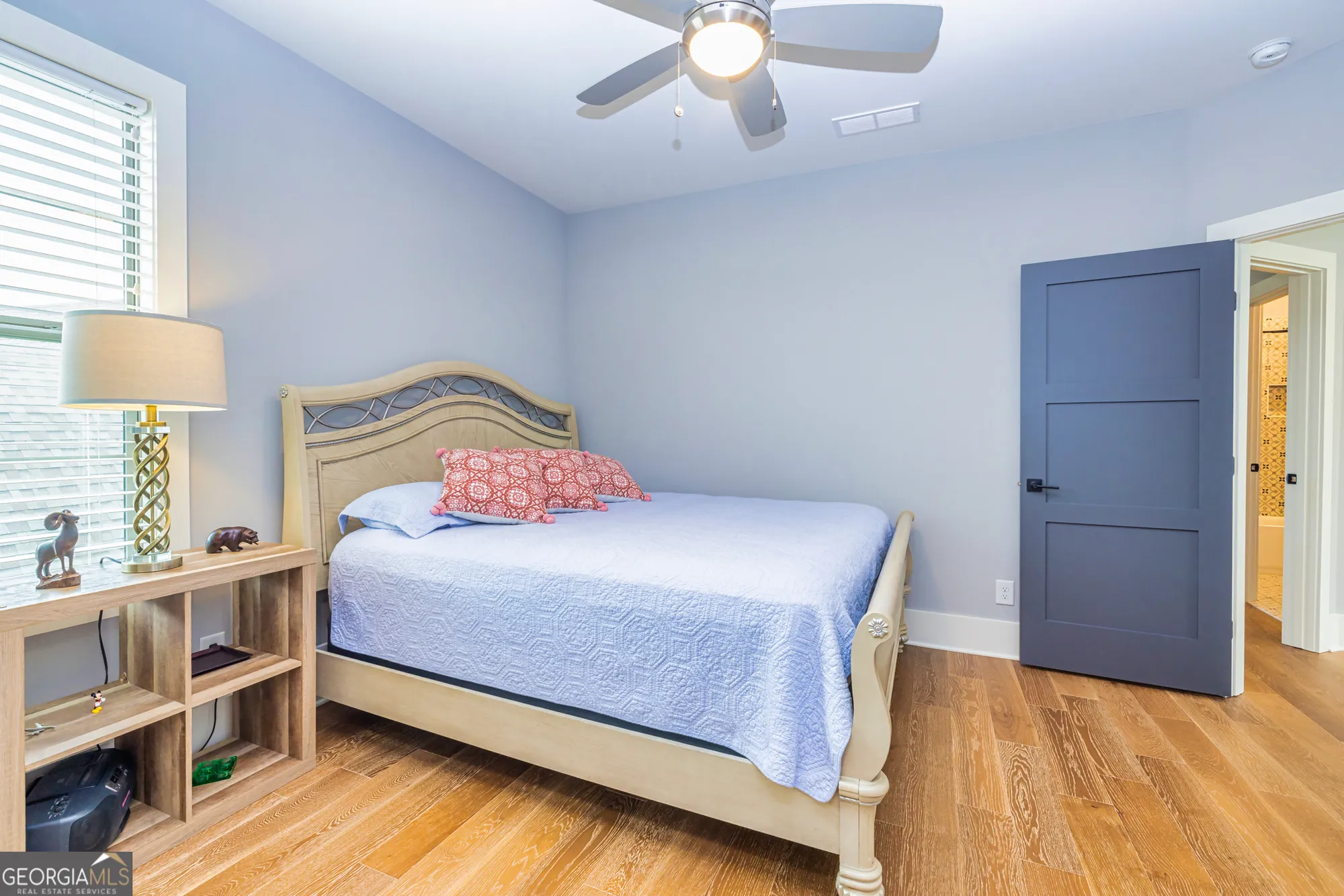 Property Slideshow image 30 of 39 | 75 arbor garden cir # 1, Newnan, GA, 30265