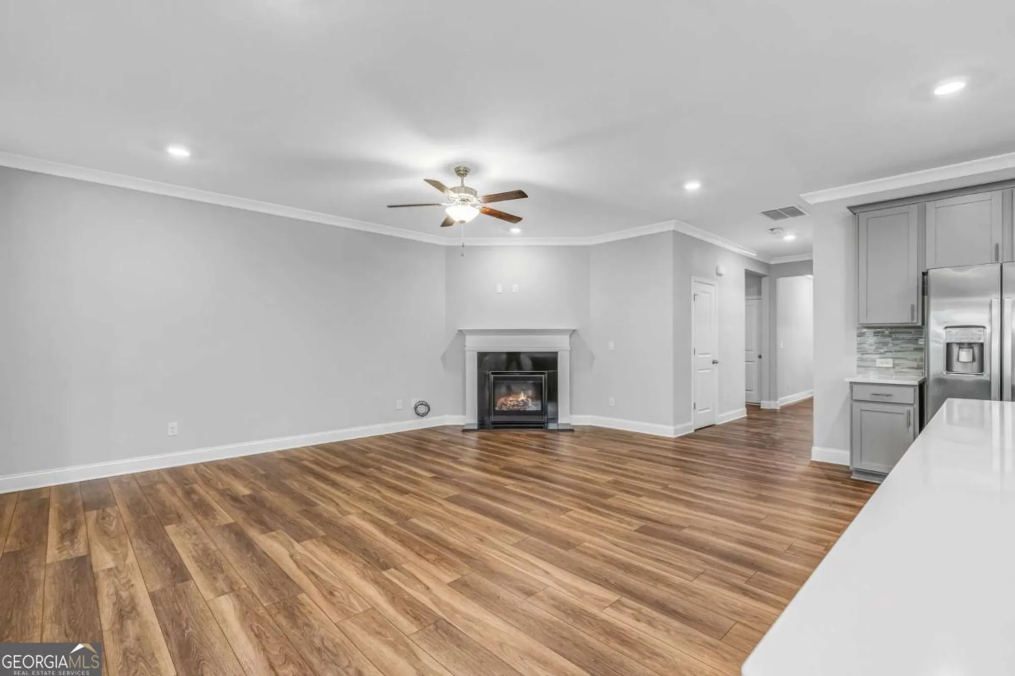 Property Slideshow image 14 of 42 | 705 evergreen ln, Canton, GA, 30114