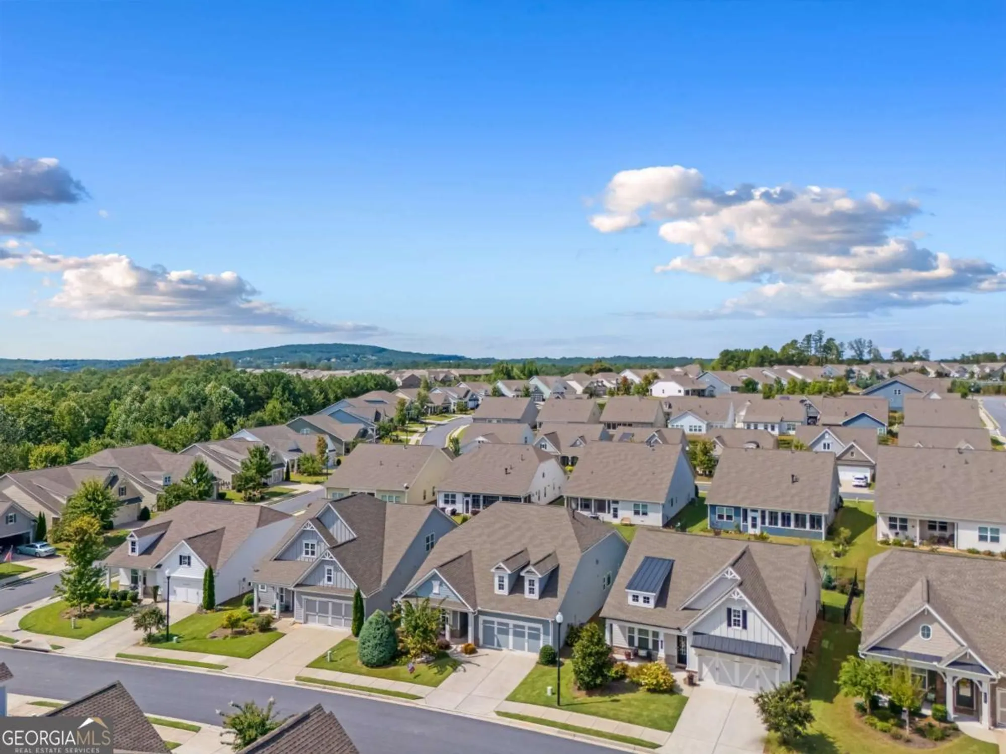 Property Slideshow image 15 of 42 | 705 evergreen ln, Canton, GA, 30114