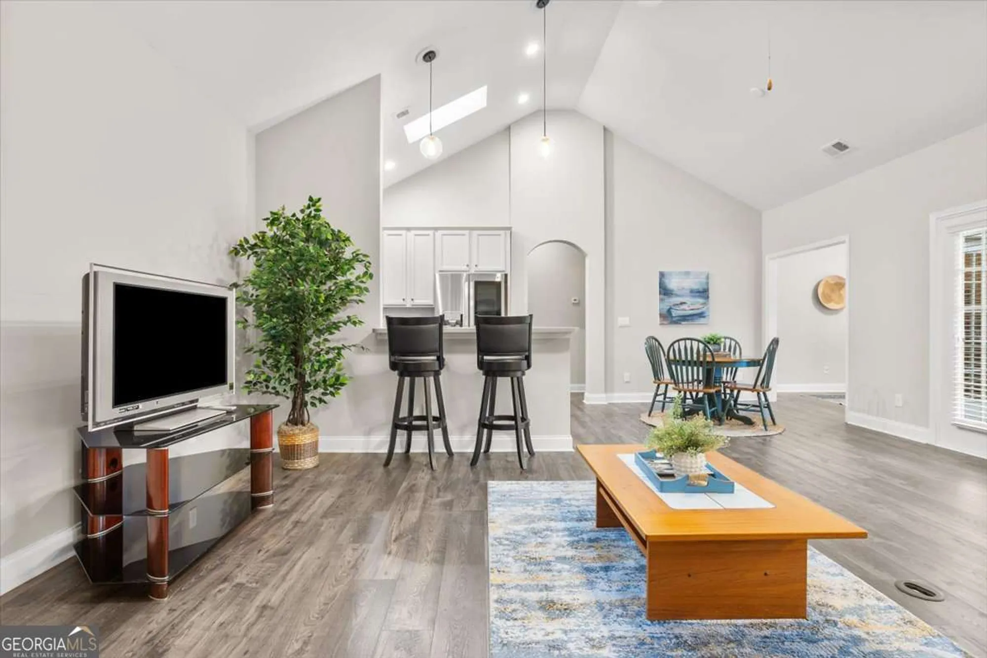 Property Slideshow image 10 of 40 | 314 acuba vw, Woodstock, GA, 30188