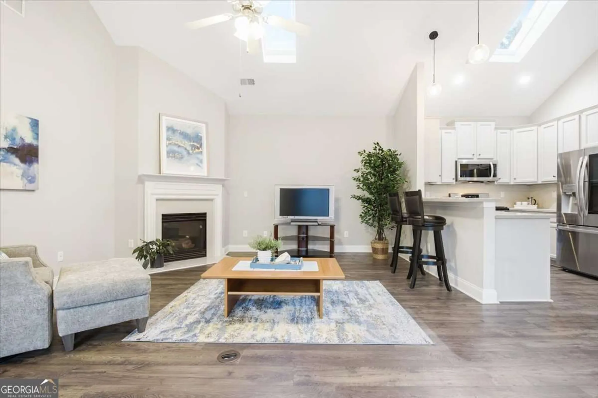 Property Slideshow image 11 of 40 | 314 acuba vw, Woodstock, GA, 30188