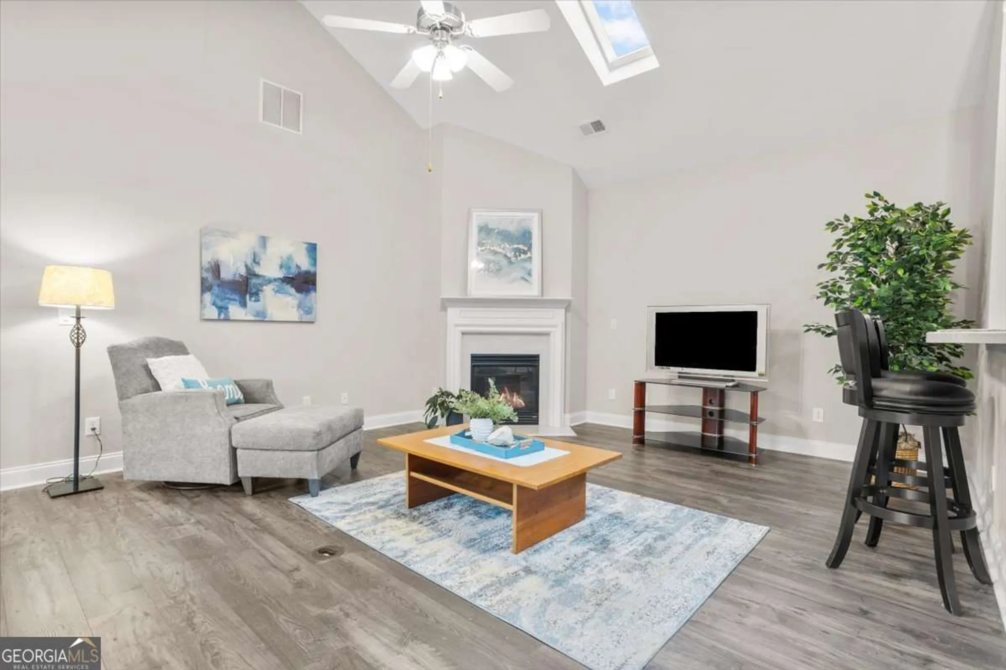 Property Slideshow image 8 of 40 | 314 acuba vw, Woodstock, GA, 30188