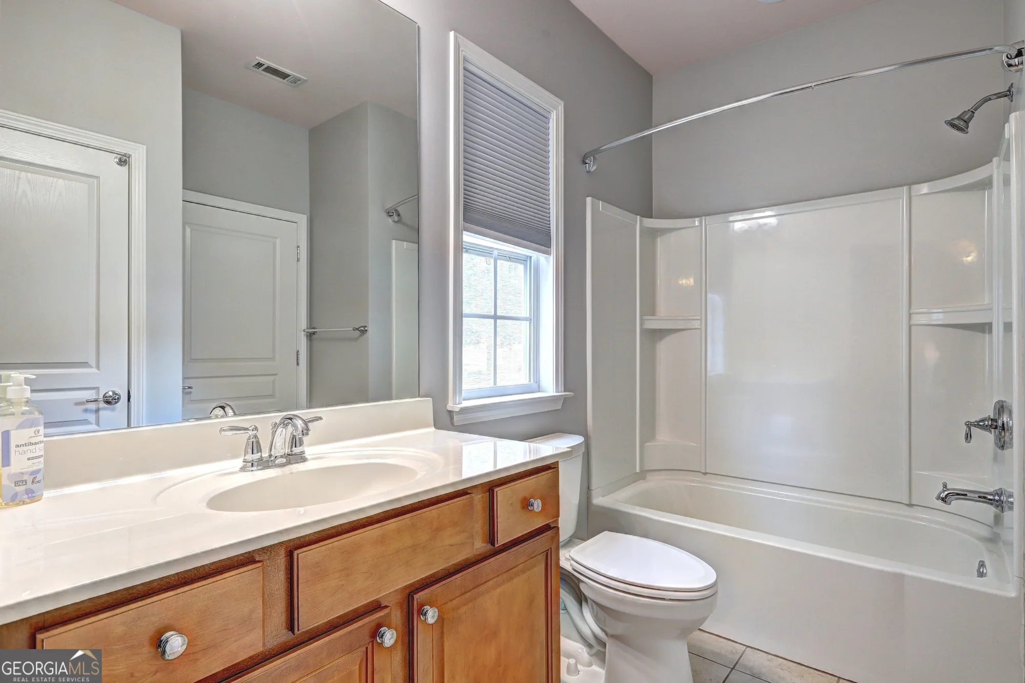 Property Slideshow image 41 of 92 | 238 begonia ct, Griffin, GA, 30223