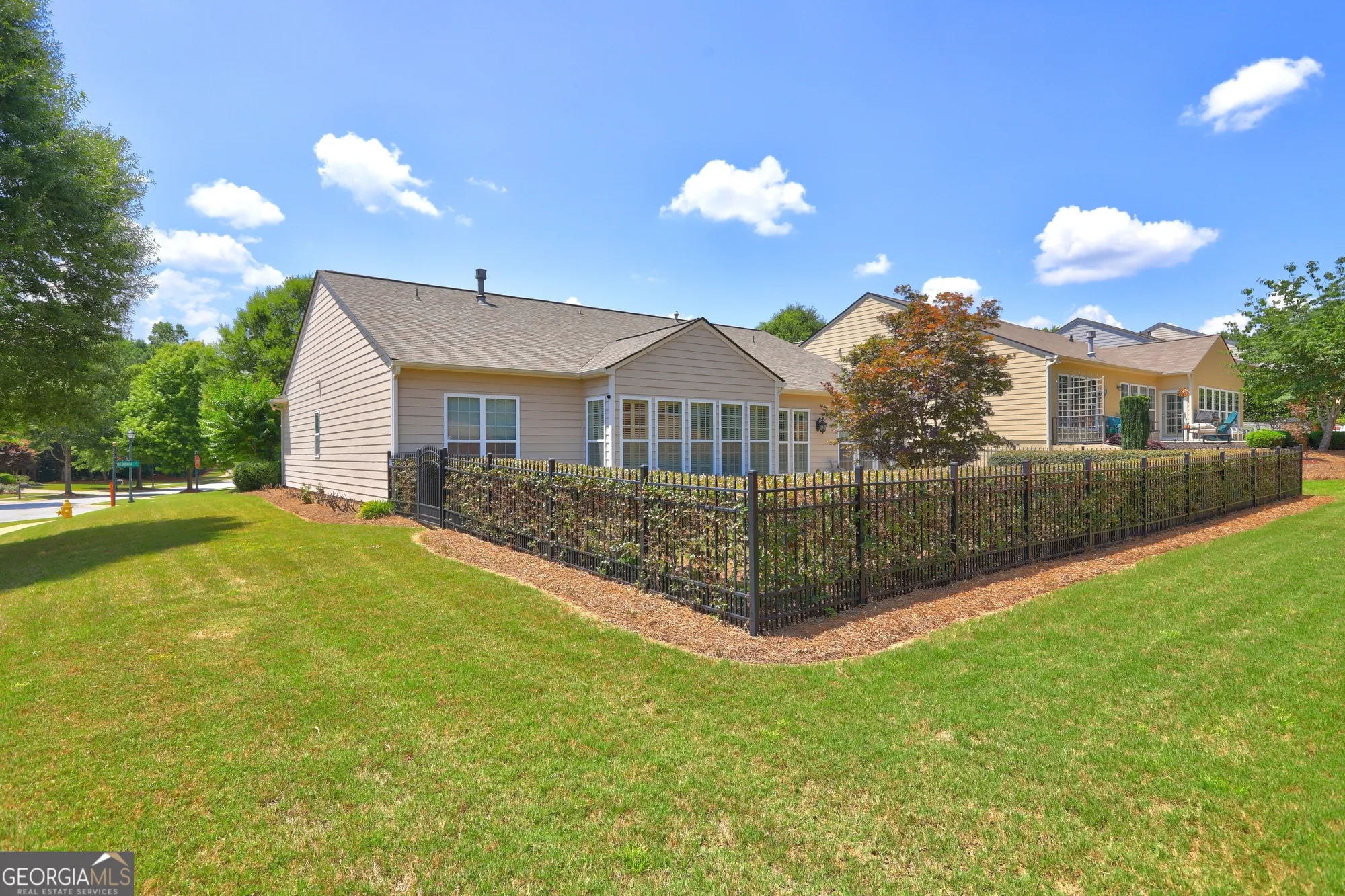 Property Slideshow image 4 of 92 | 238 begonia ct, Griffin, GA, 30223