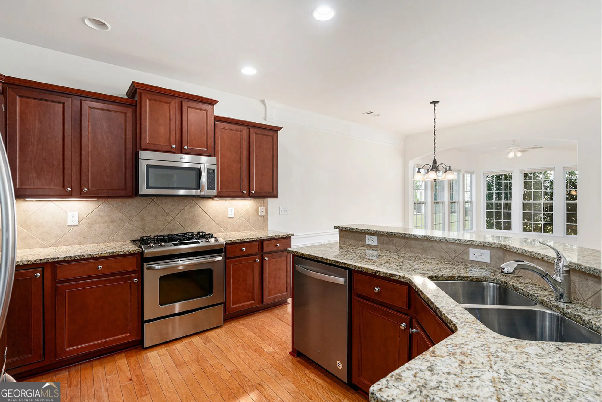 Property Slideshow image 14 of 45 | 506 orchid lights ct, Griffin, GA, 30223