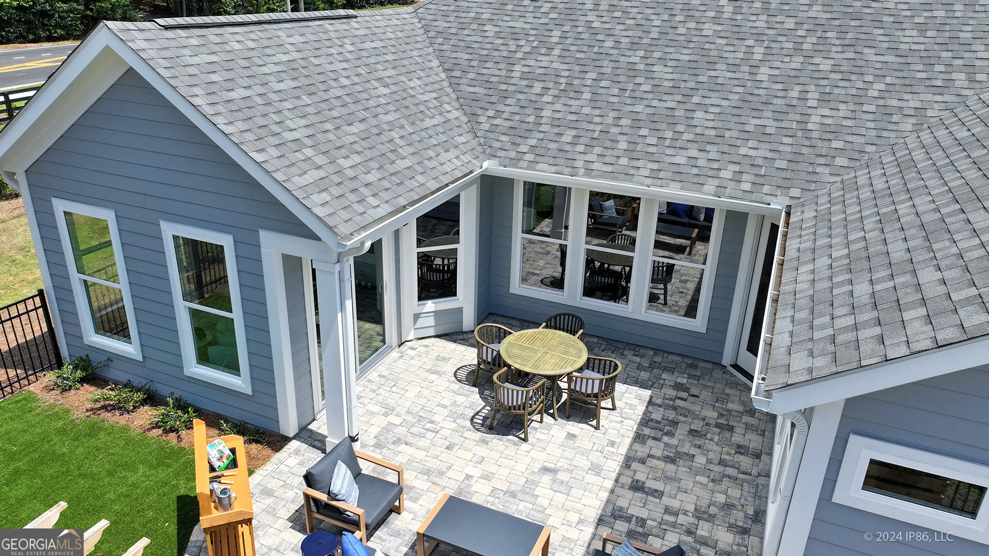 Property Slideshow image 10 of 15 | 4220 provenance trl, Cumming, GA, 30028