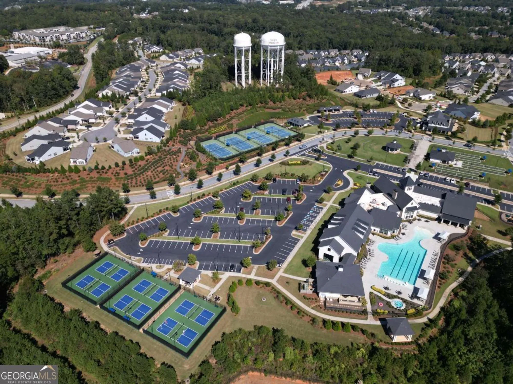 Property Slideshow image 37 of 39 | 5687 villa crest dr, Hoschton, GA, 30548
