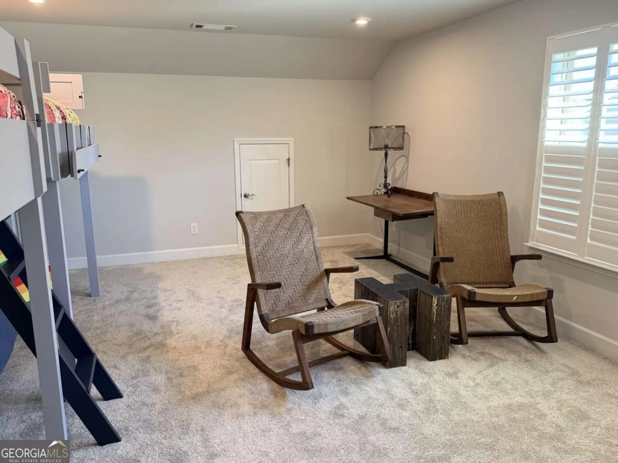 Property Slideshow image 28 of 39 | 5687 villa crest dr, Hoschton, GA, 30548