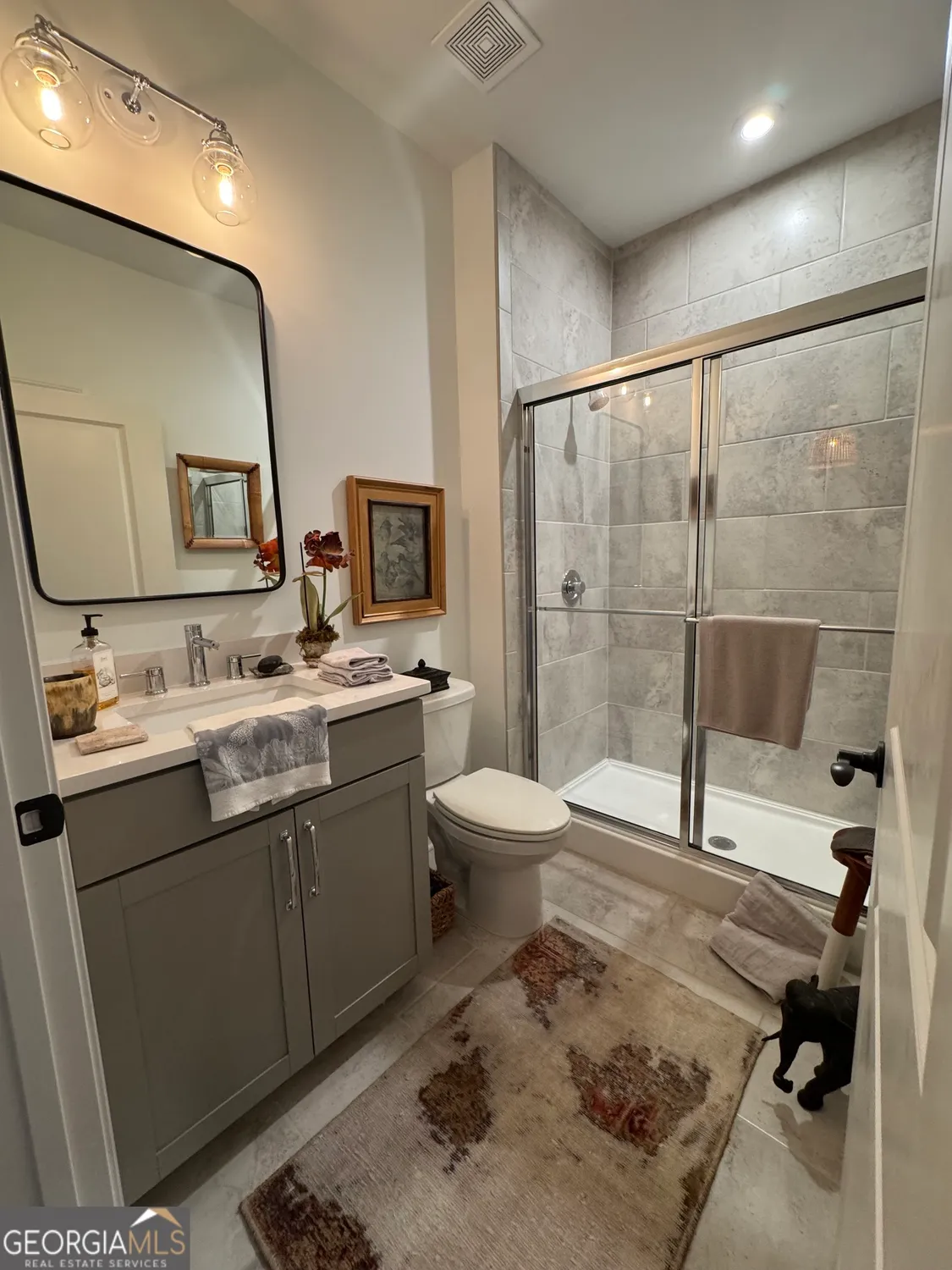 Property Slideshow image 11 of 39 | 5947 maple bluff way, Hoschton, GA, 30548