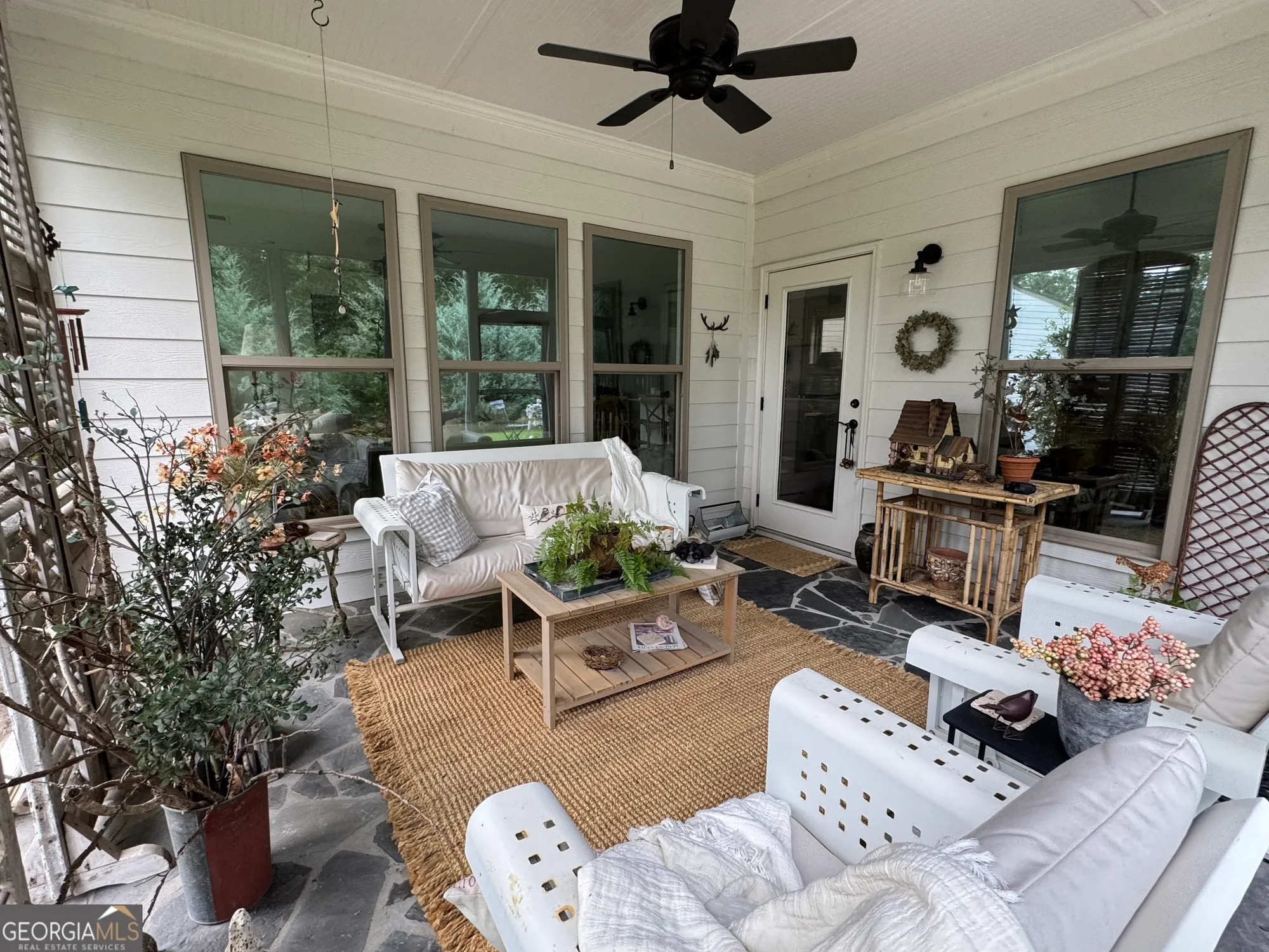 Property Slideshow image 6 of 39 | 5947 maple bluff way, Hoschton, GA, 30548