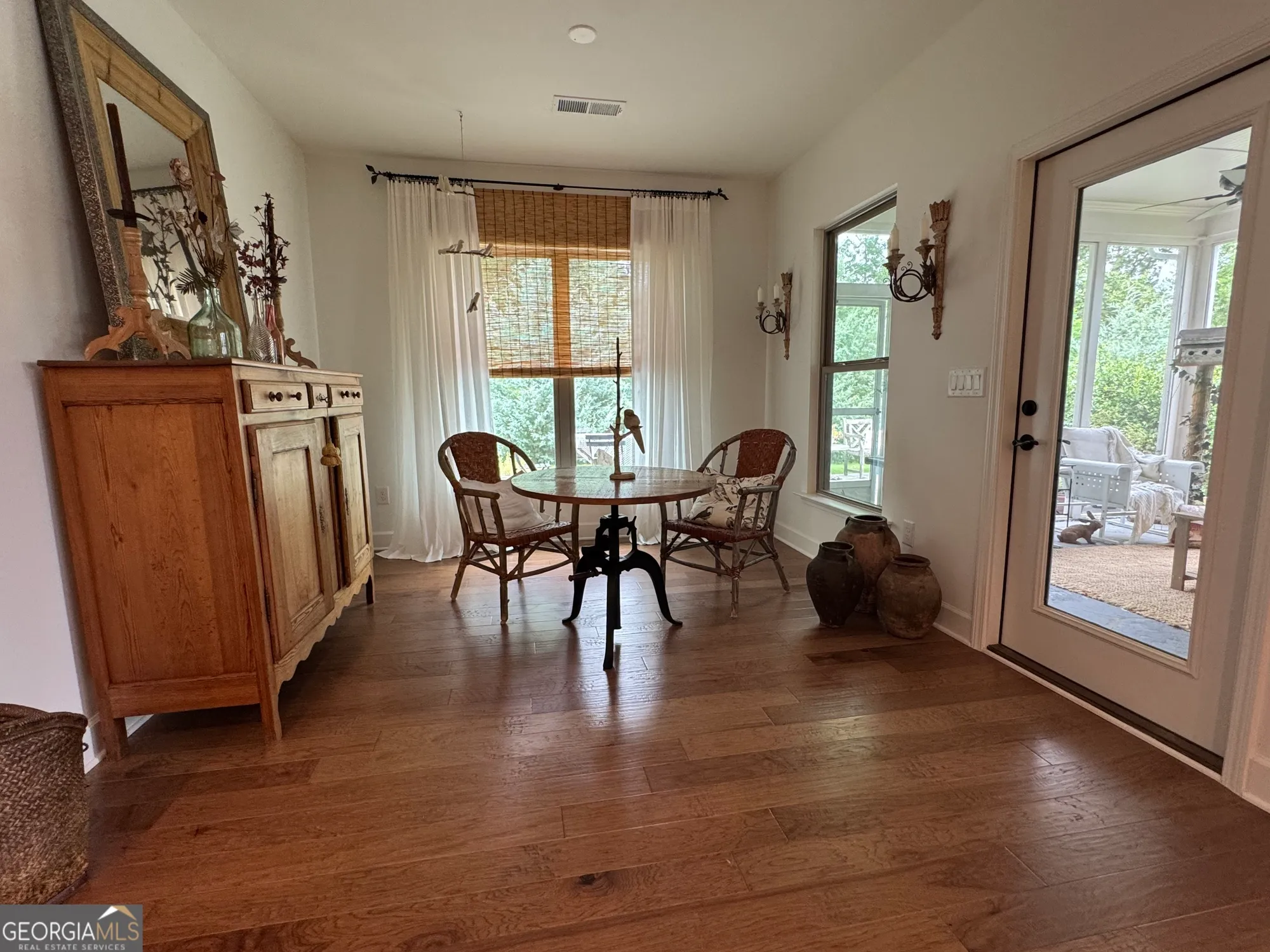 Property Slideshow image 26 of 39 | 5947 maple bluff way, Hoschton, GA, 30548